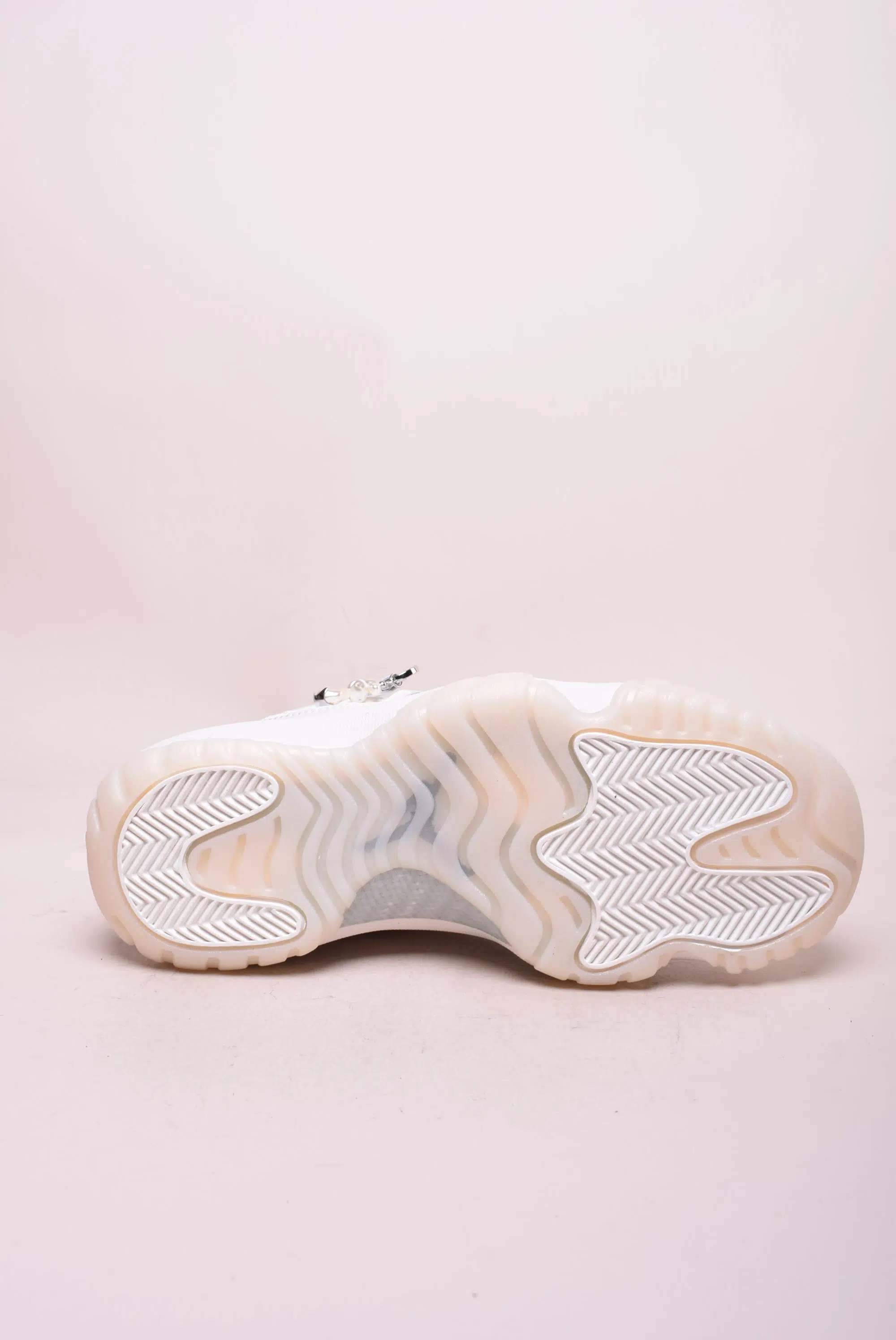 Sneakers dama Air jordan 11 "Pearl" [2]