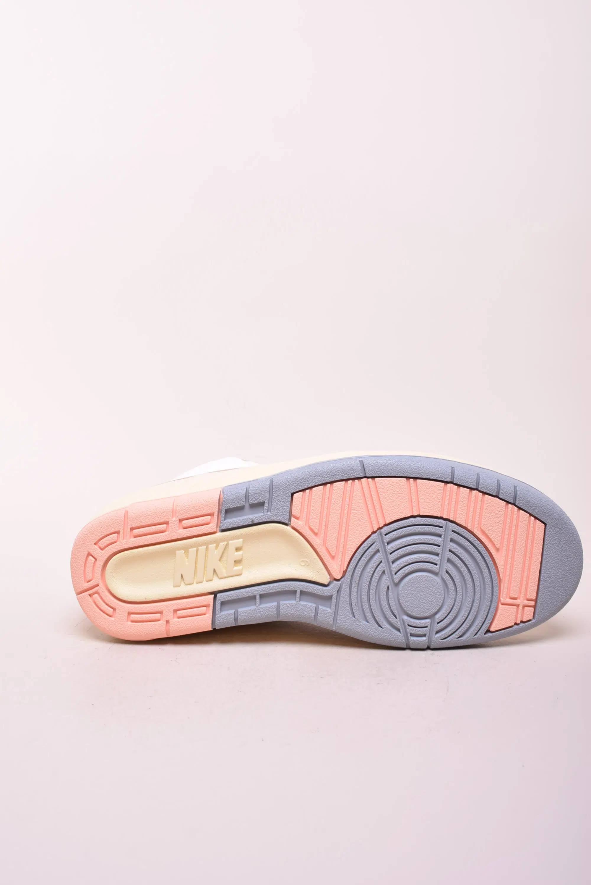 Sneakers dama Air Jordan 2 Retro [2]