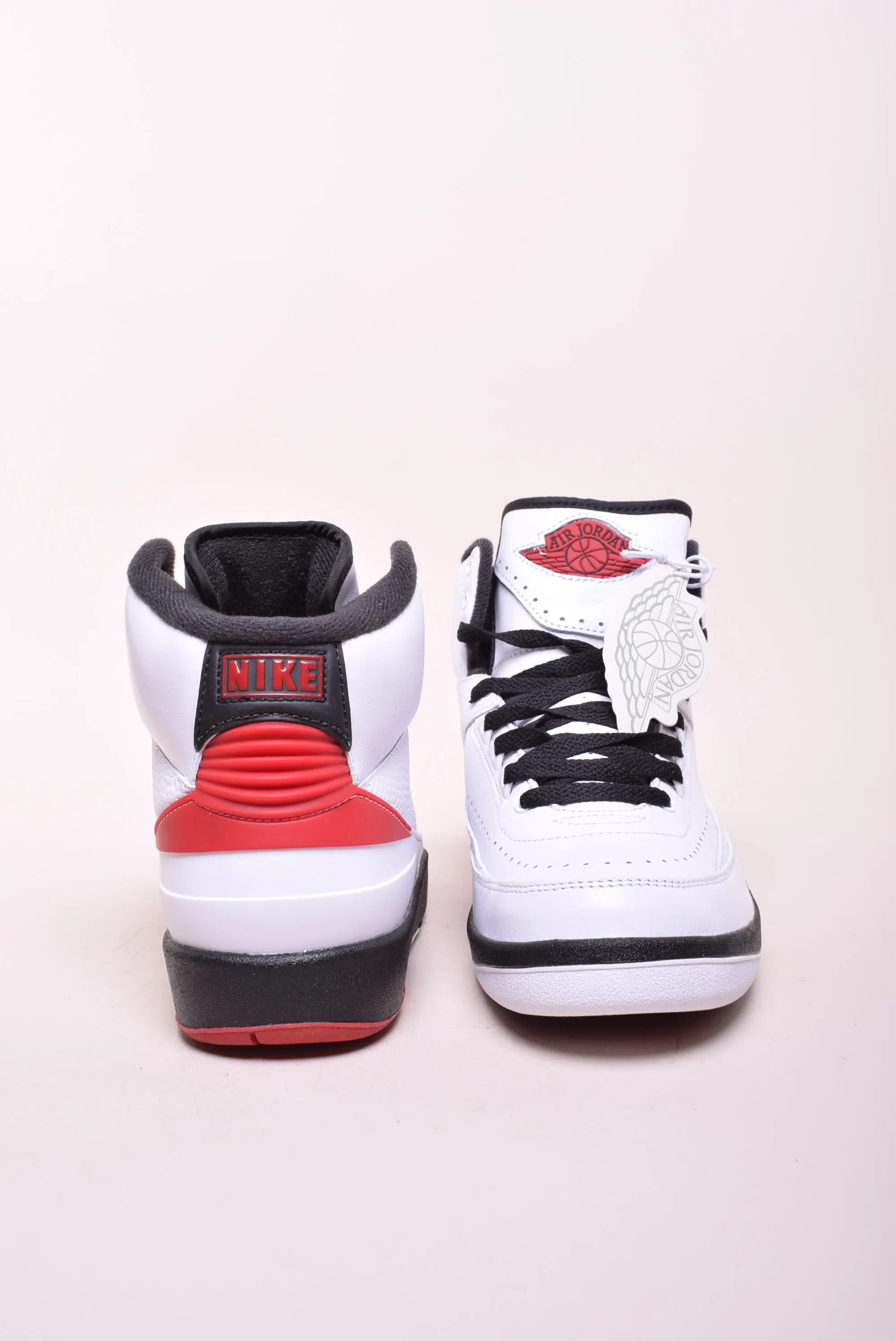 Sneakers dama Air Jordan 2 Retro "Chicago" [3]