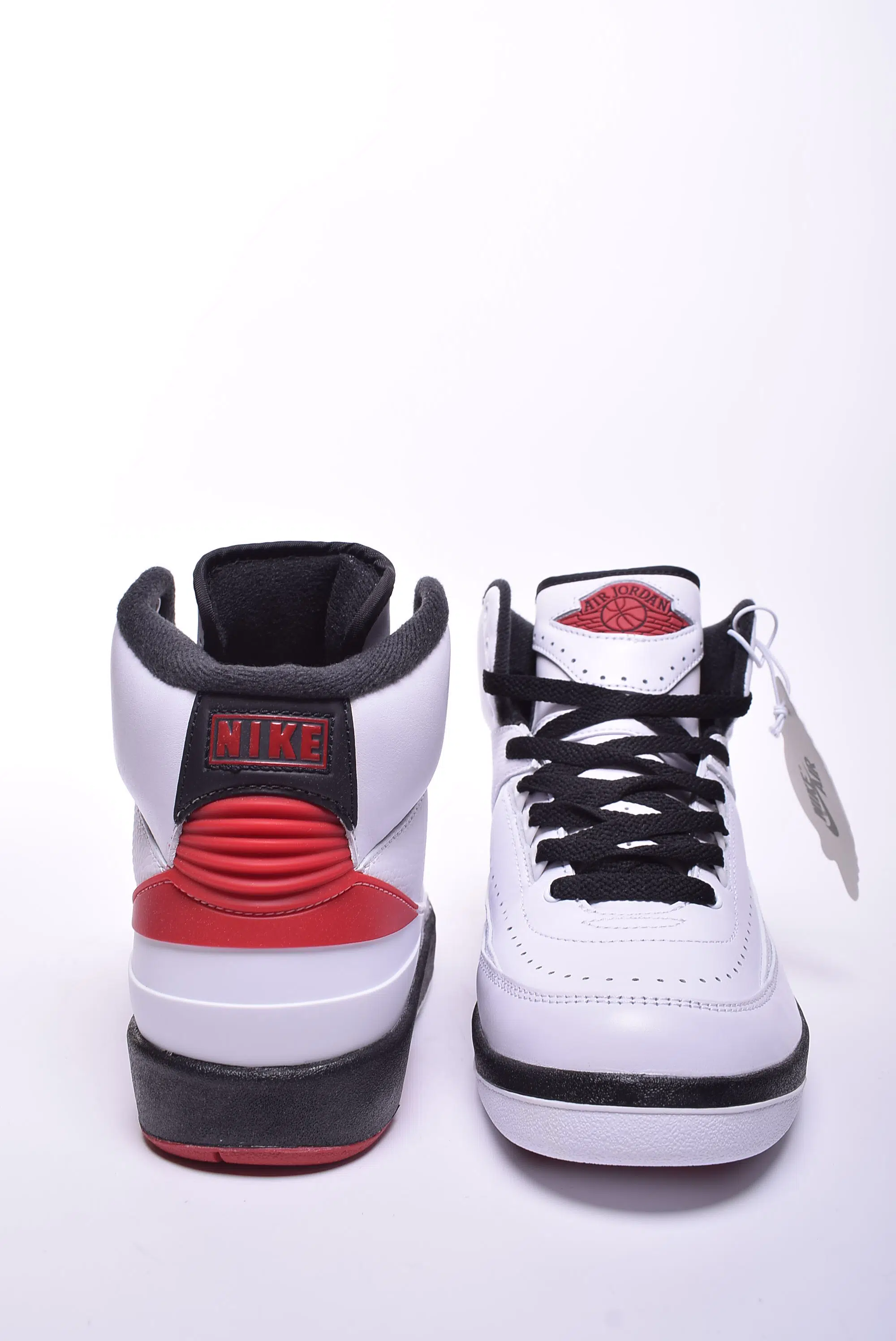Sneakers dama Air Jordan 2 Retro "Chicago" [3]