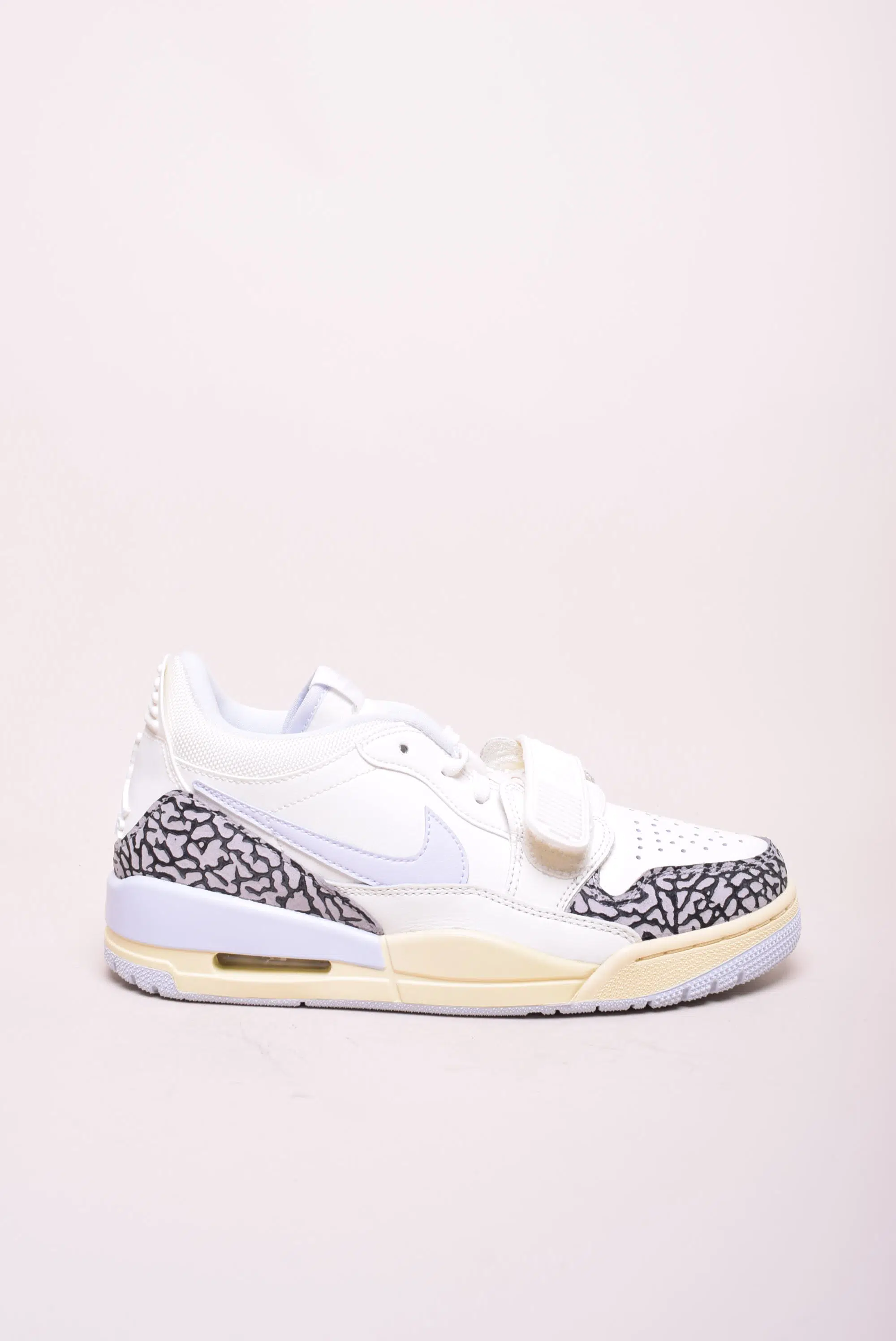Sneakers dama Air Jordan Legacy 312 Low