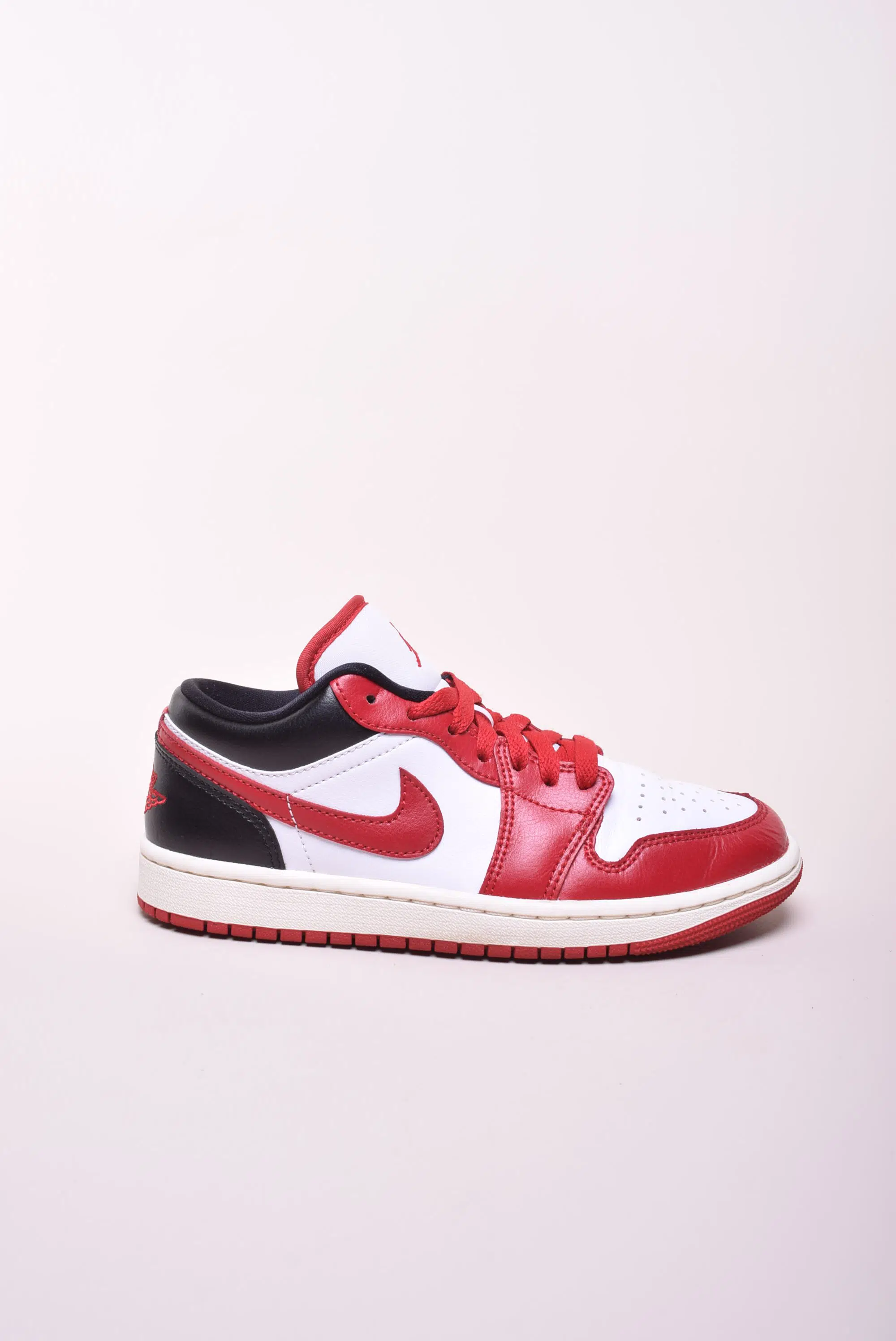 Sneakers dama Air Jordan Low