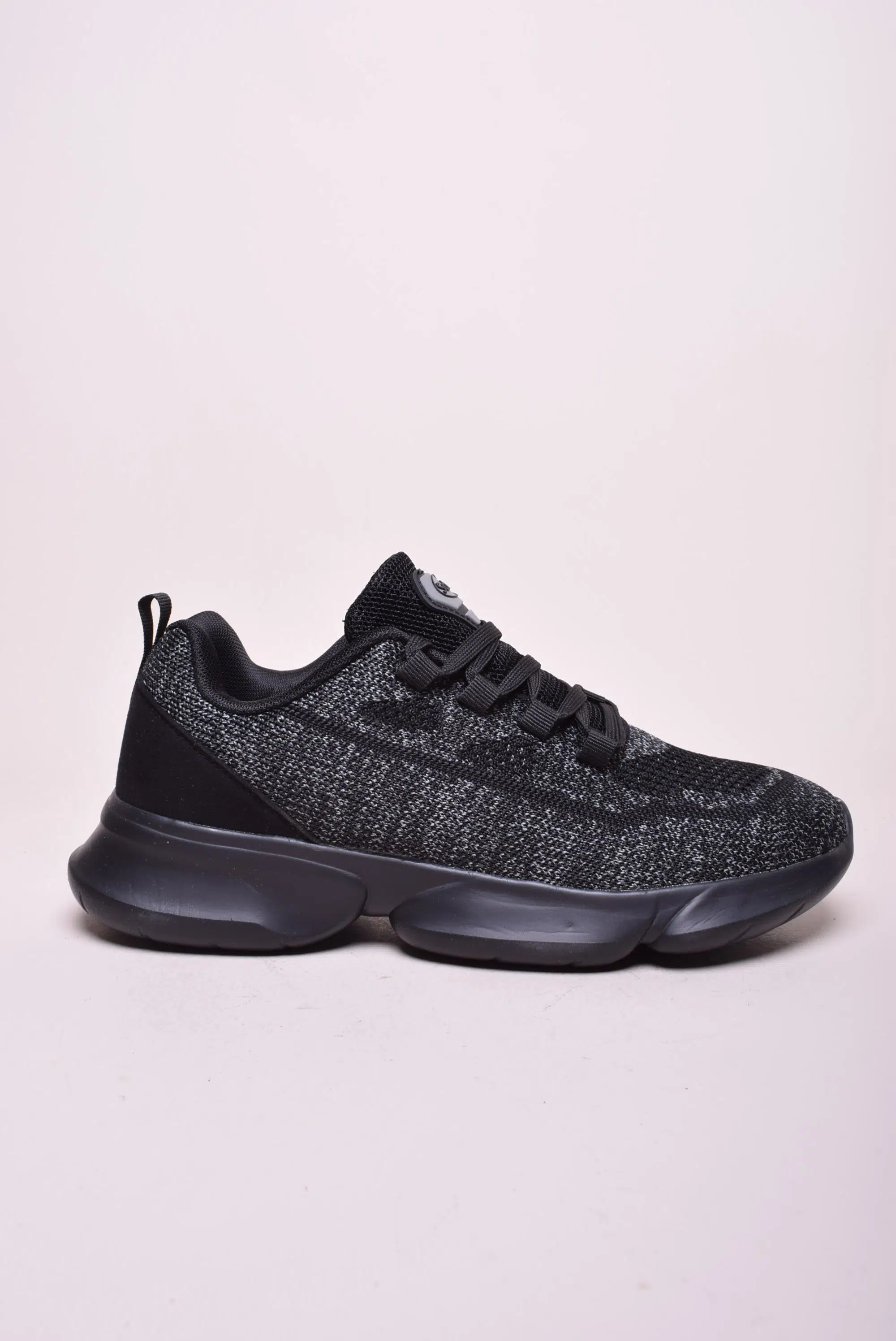 Sneakers dama Camden Two