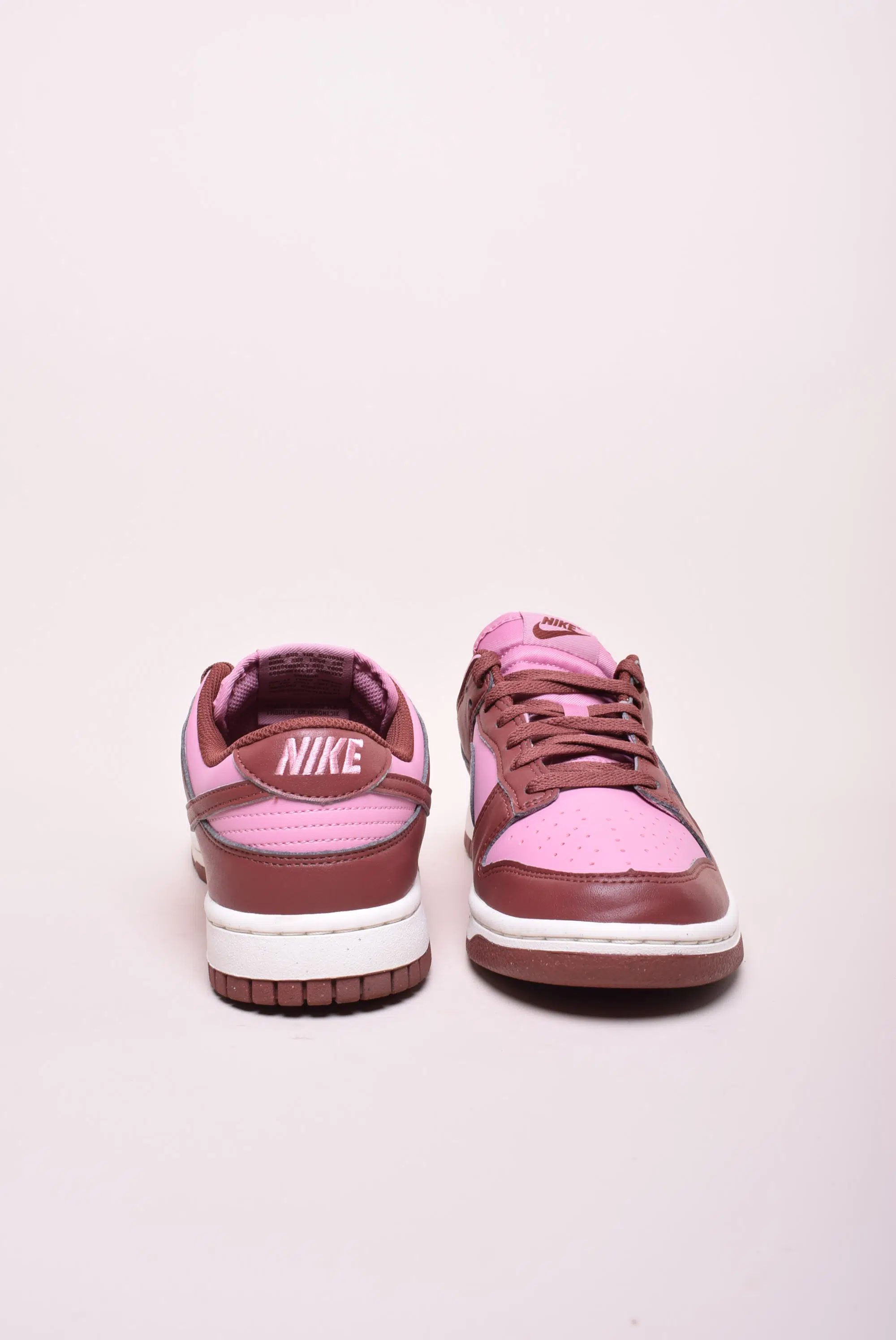 Sneakers dama Dunk Low Next Nature [3]