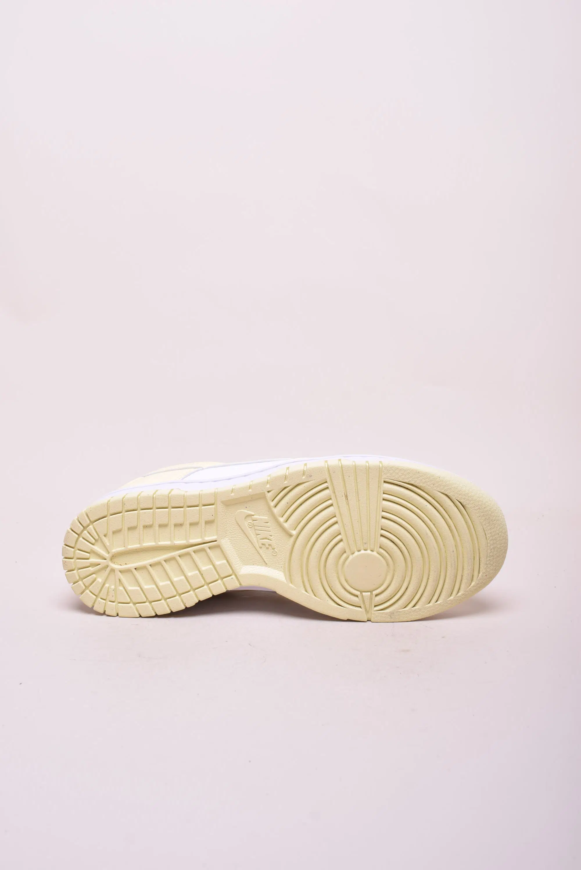 Sneakers dama Dunk Low Next Nature [2]