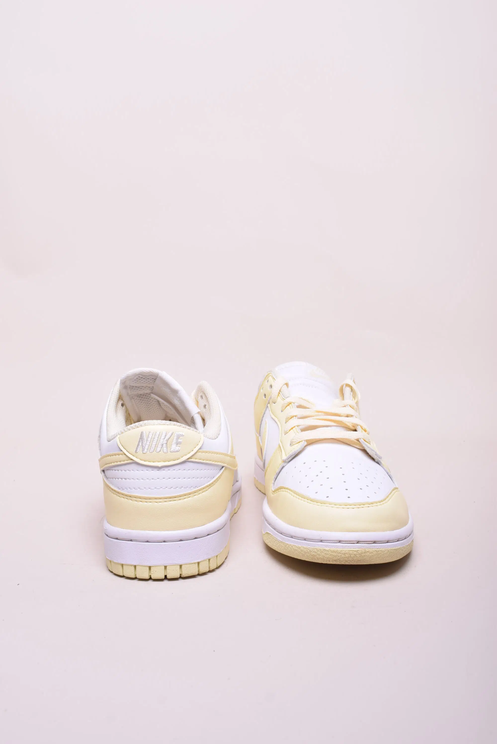 Sneakers dama Dunk Low Next Nature [3]