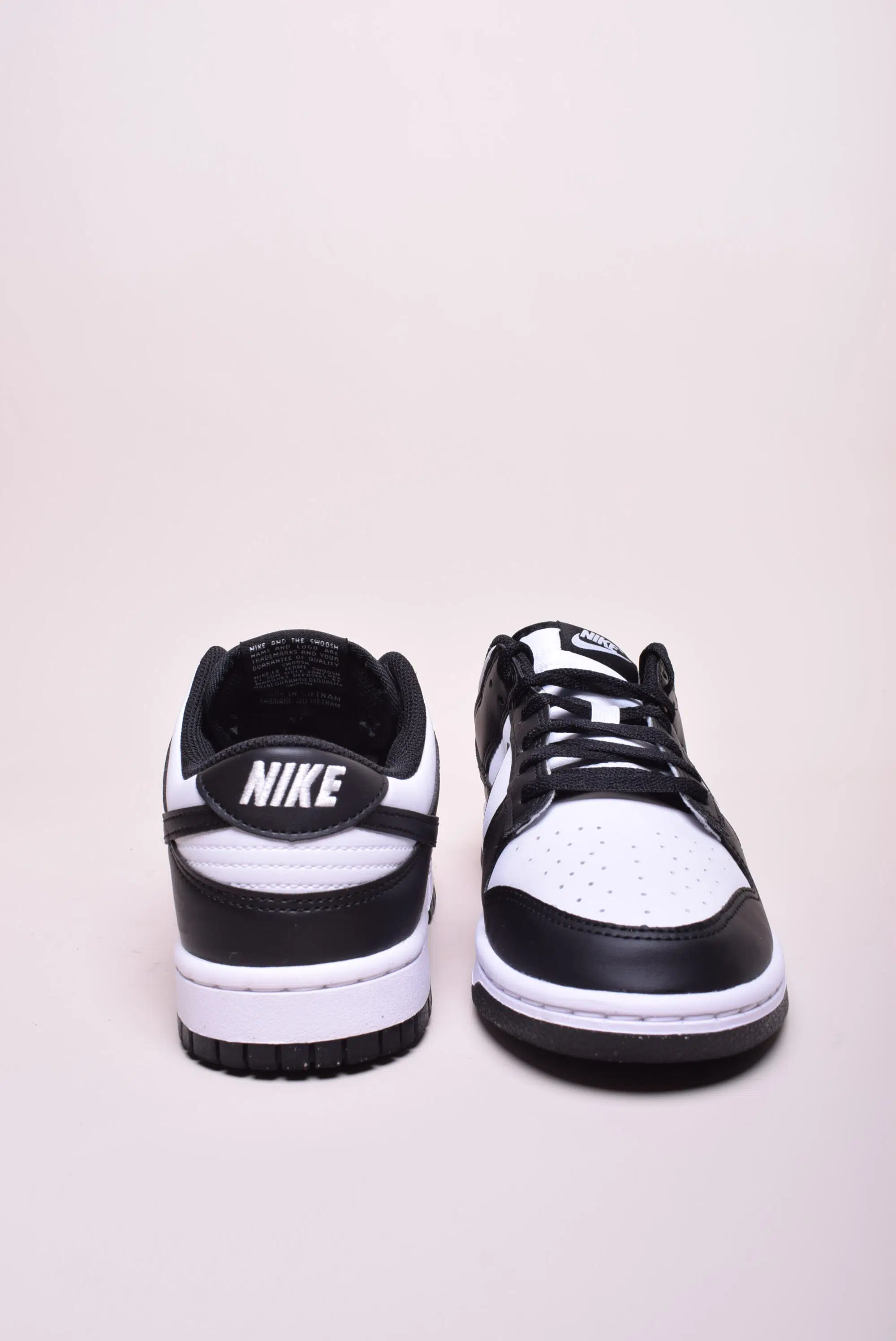 Sneakers dama Dunk Low Next Nature [3]