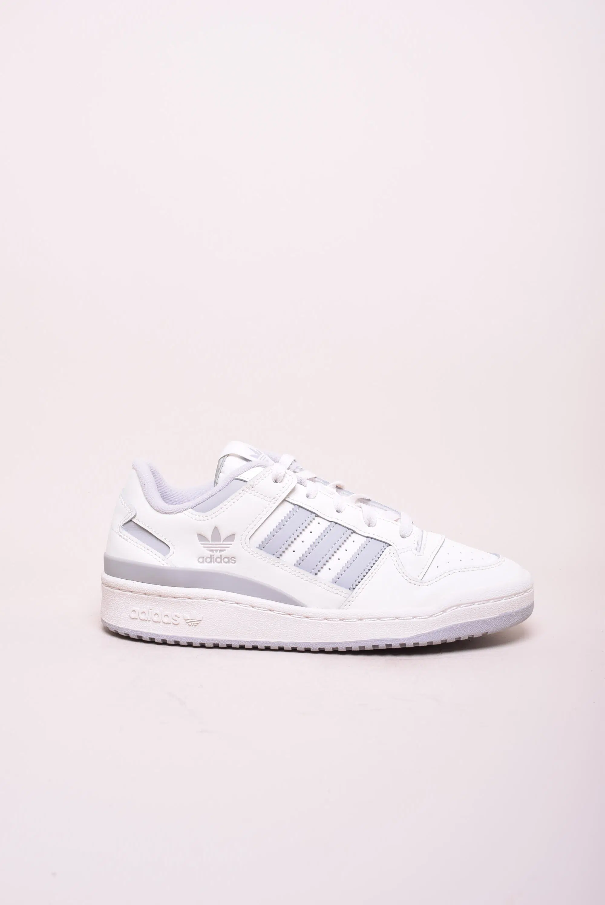 Adidasi dama Forum Low CL