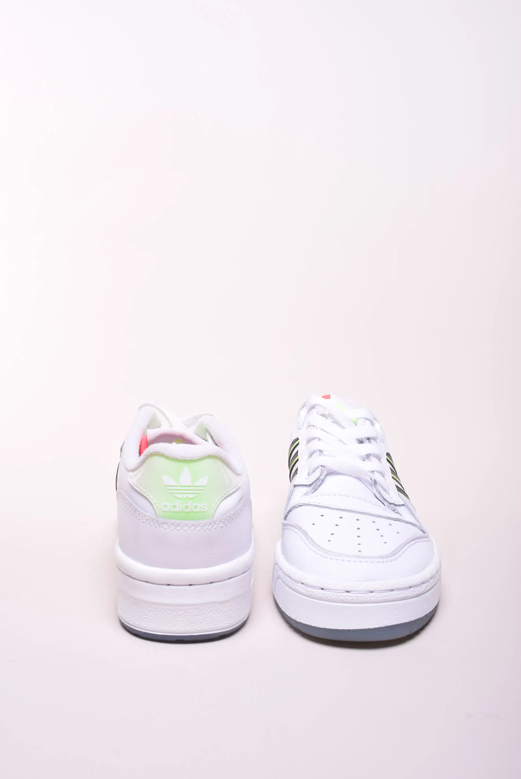Sneakers dama Rivalry Low [3]