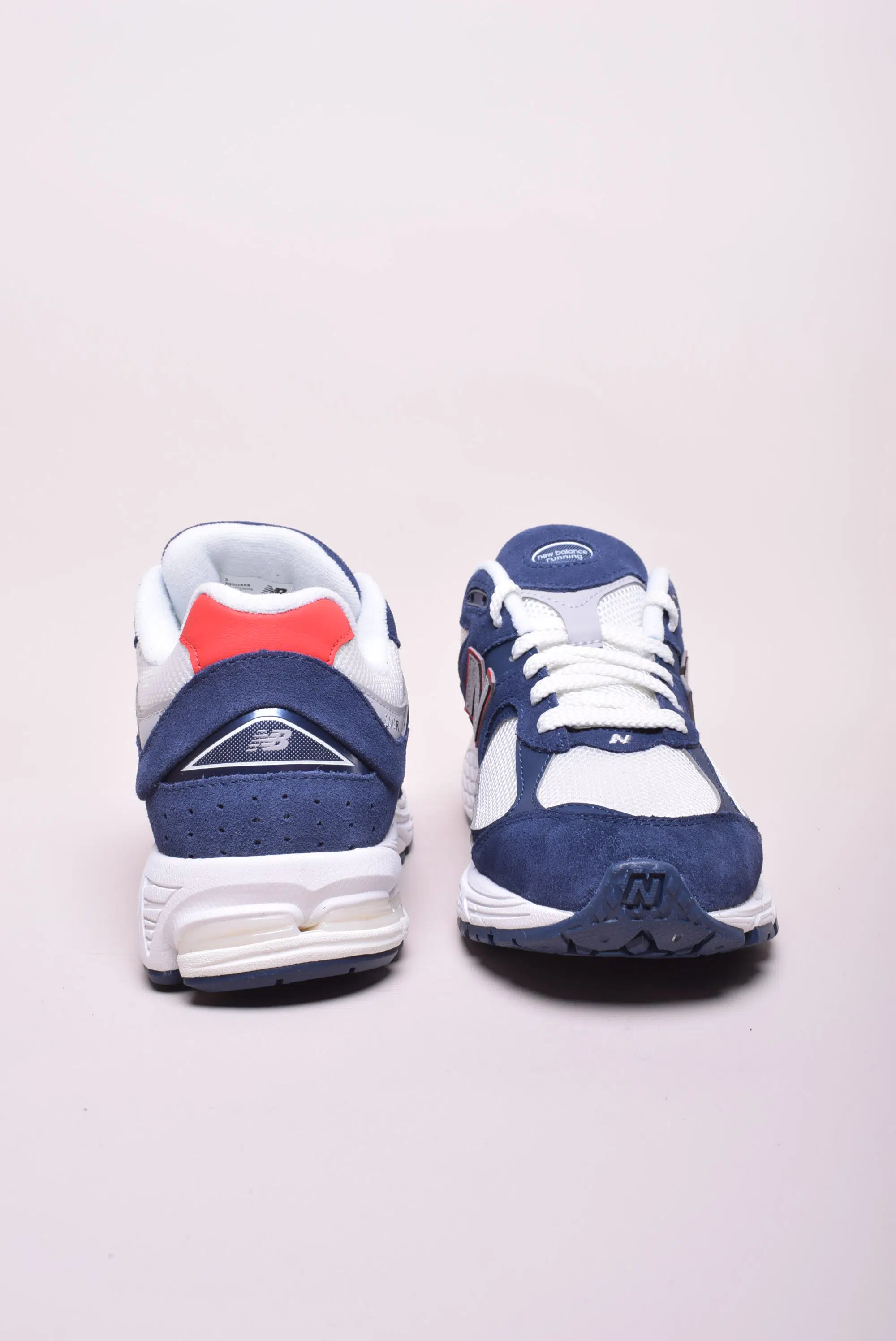 Sneakers unisex 2002R [3]