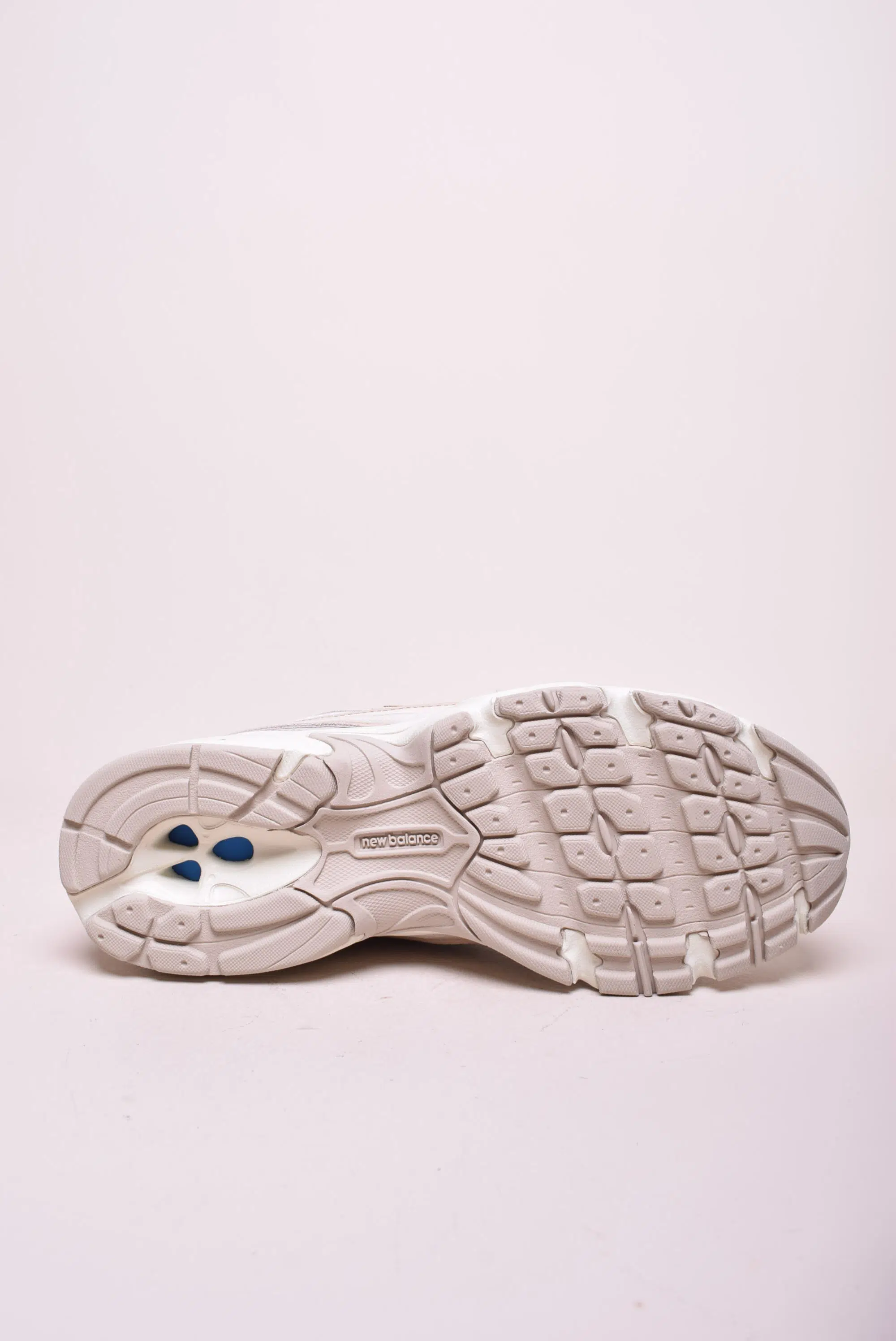 Sneakers unisex 740 [2]