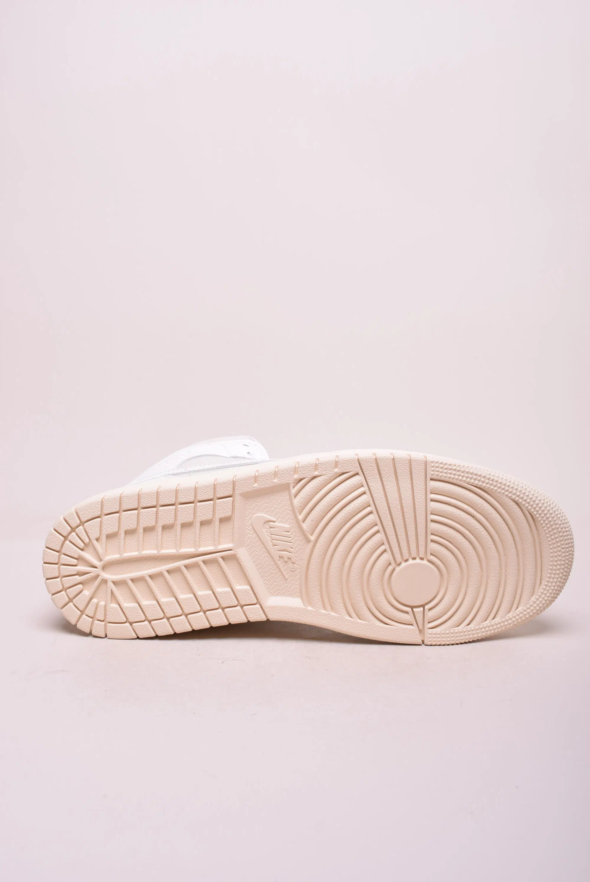 Sneakers unisex Air Jordan 1 Mid [2]