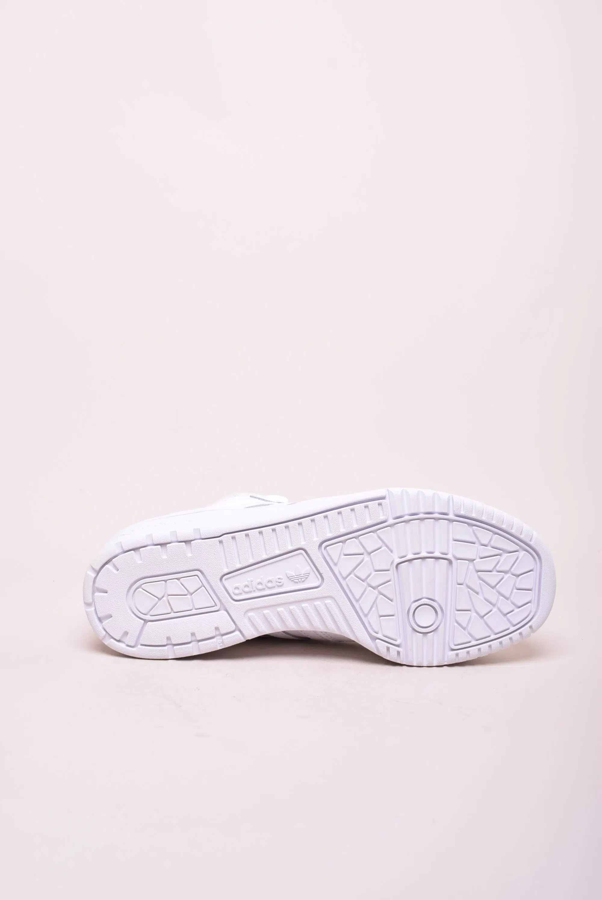 Sneakers unisex Rivalry Low [2]