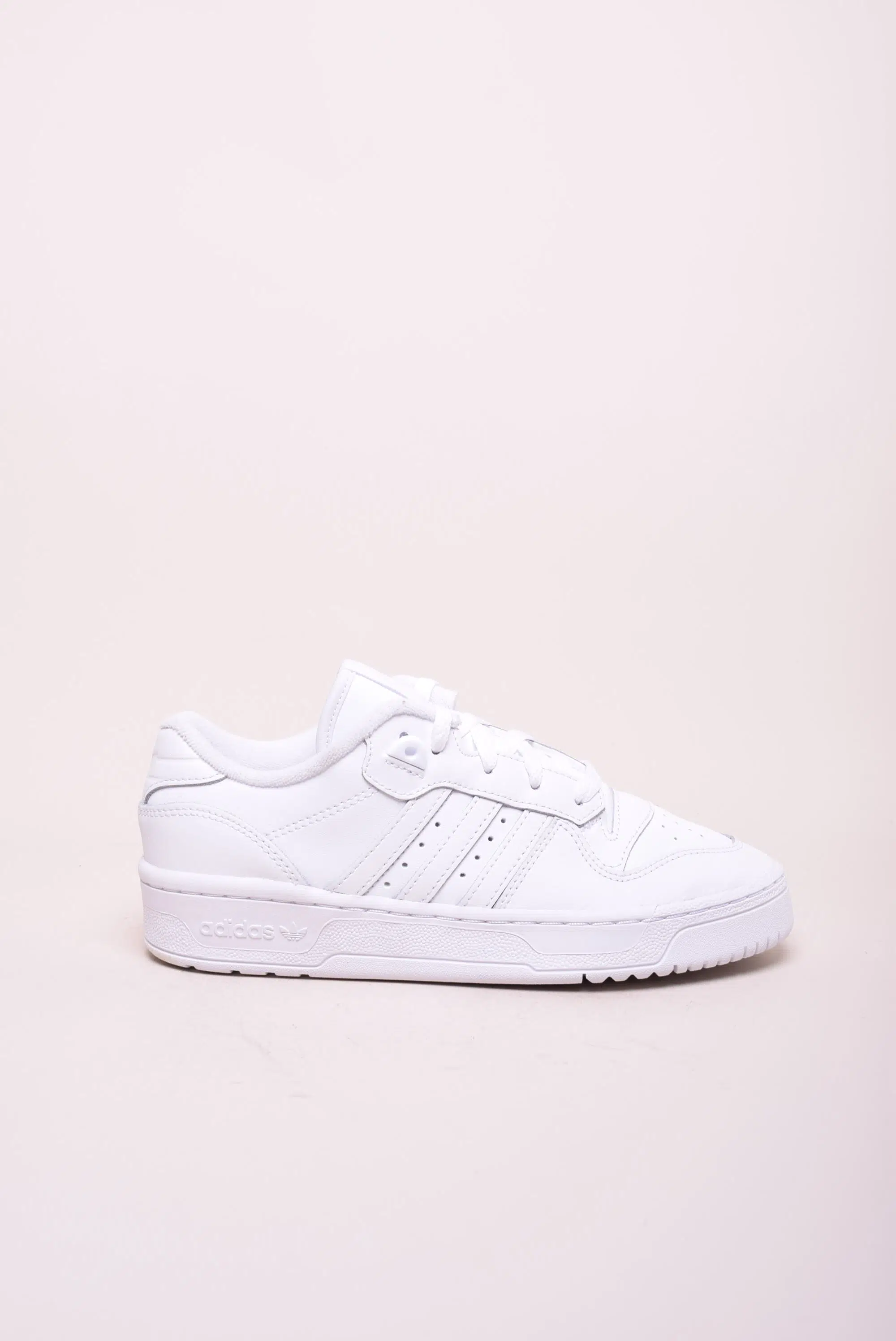 Adidasi unisex Rivalry Low