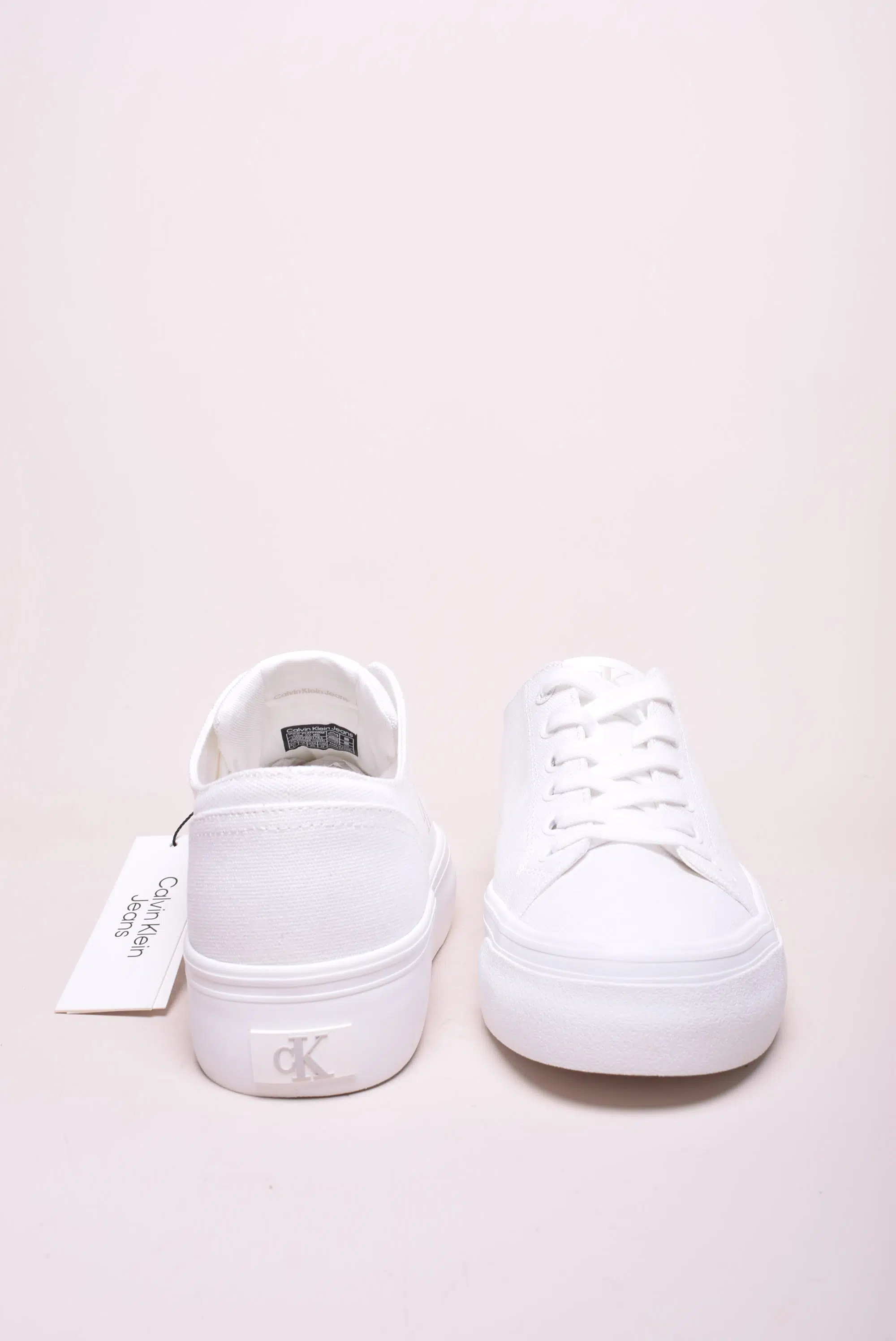 Tenisi dama cu platforma  [3]