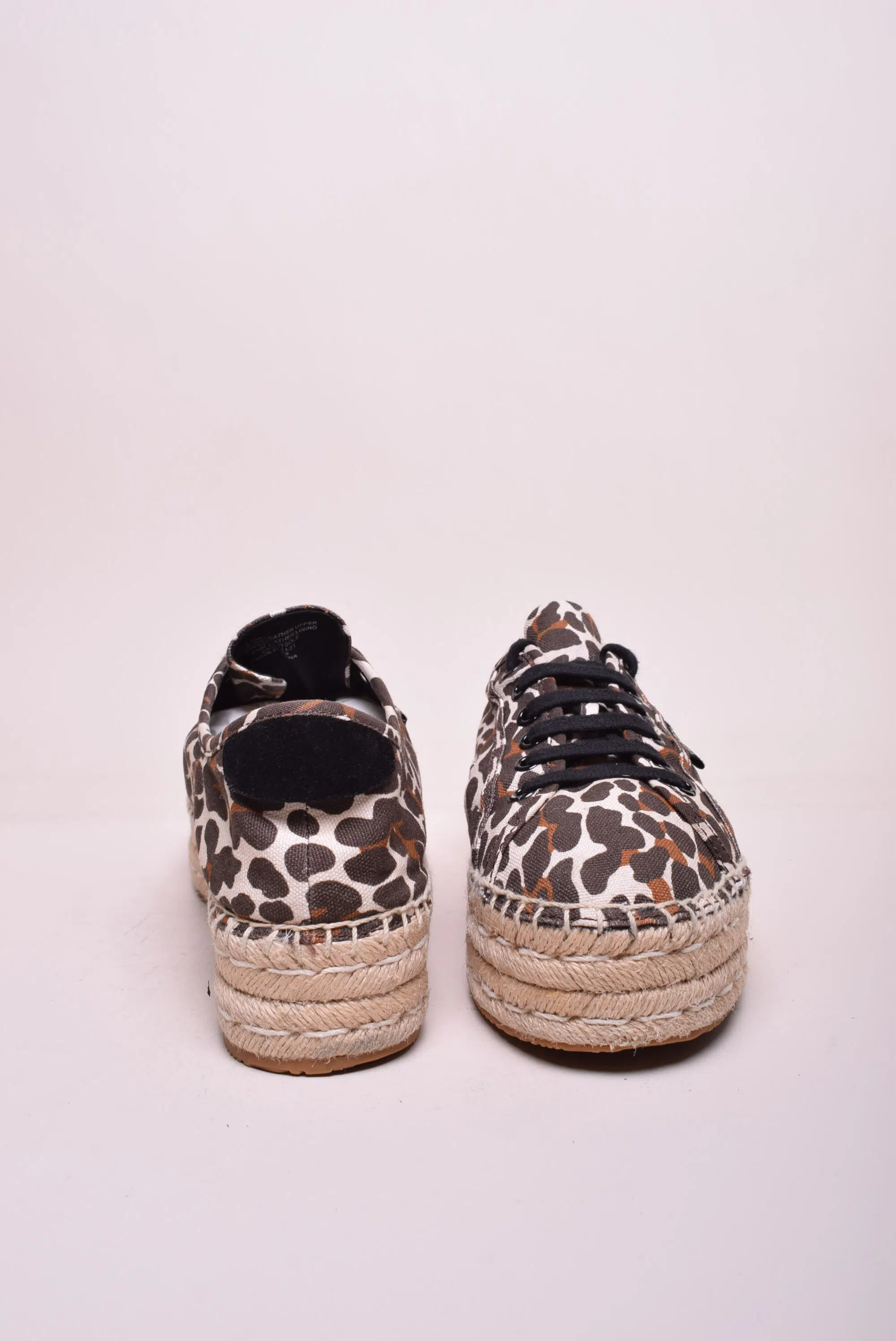 Tenisi dama cu platforma [3]