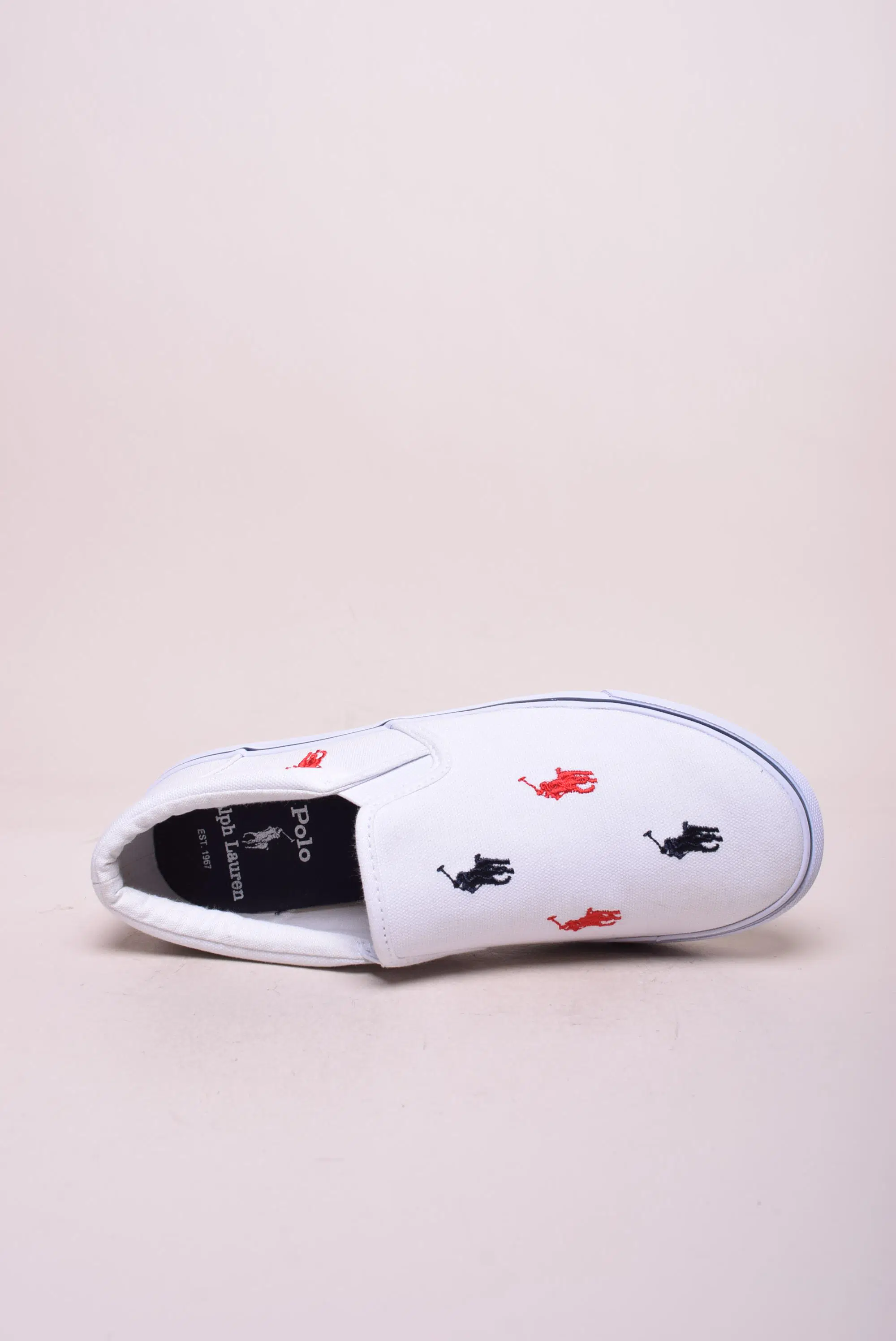 Tenisi dama Keaton [4]