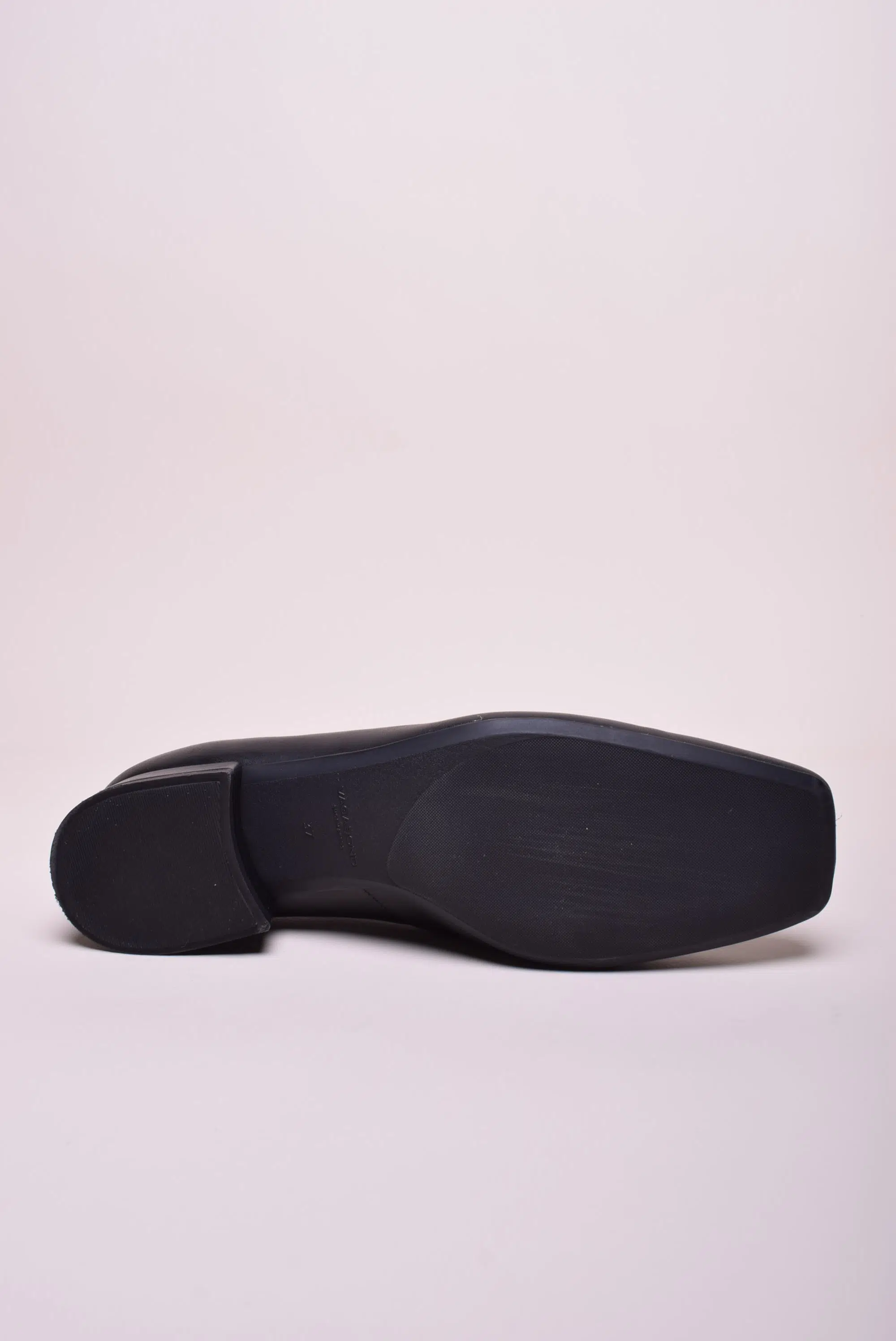 Balerini dama cu toc [1]