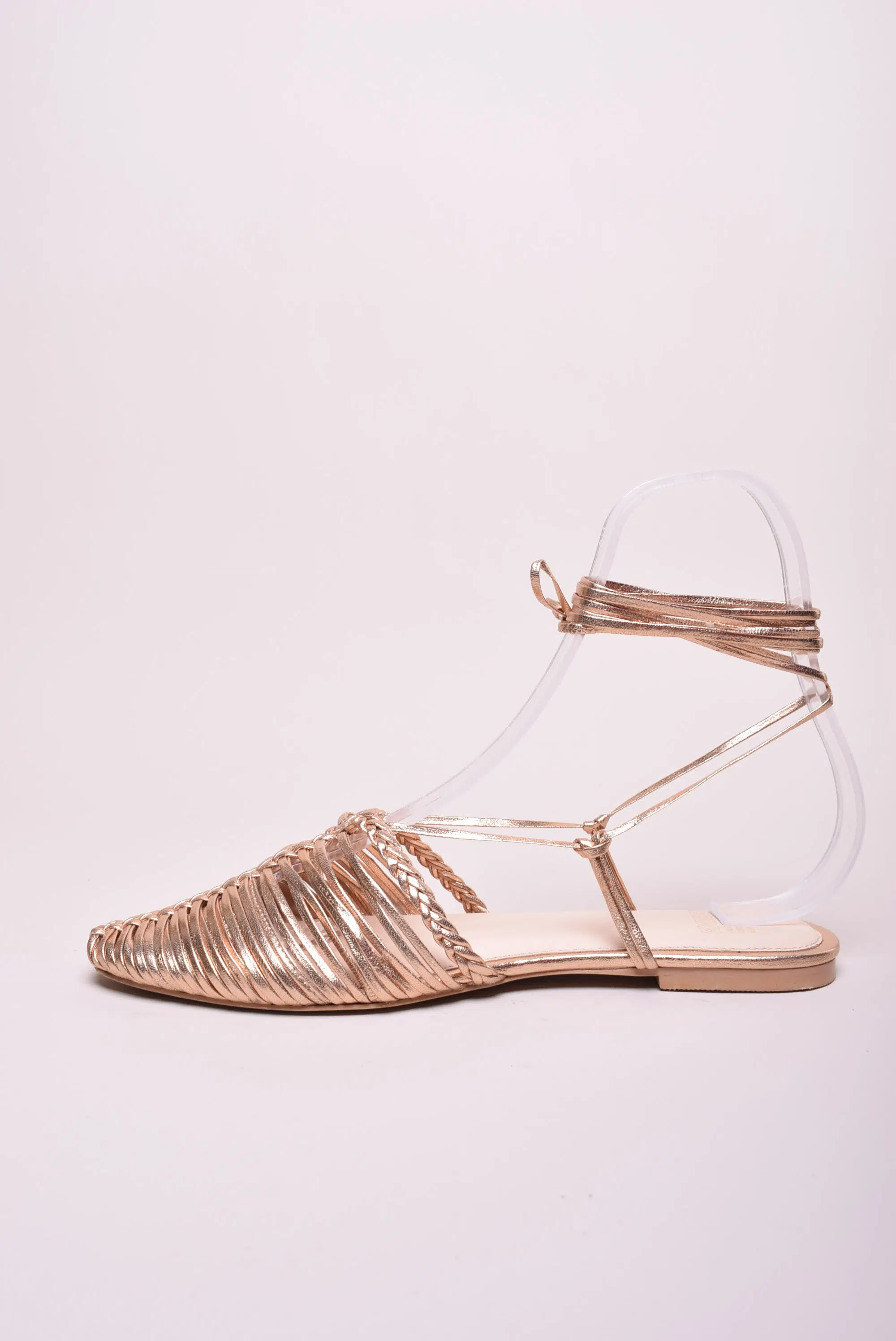 Balerini dama decupati in spate [3]