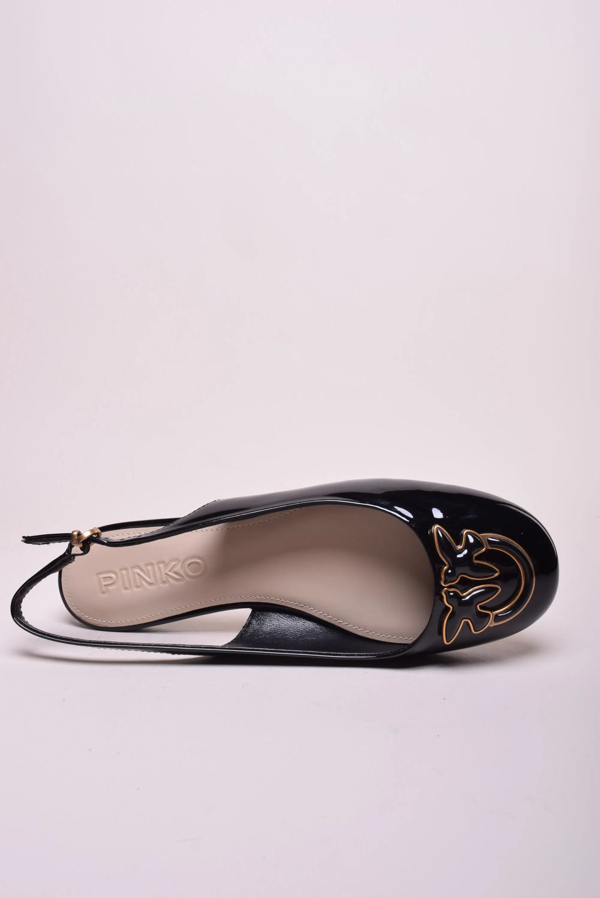 Balerini dama decupati in spate, lacuiti [3]