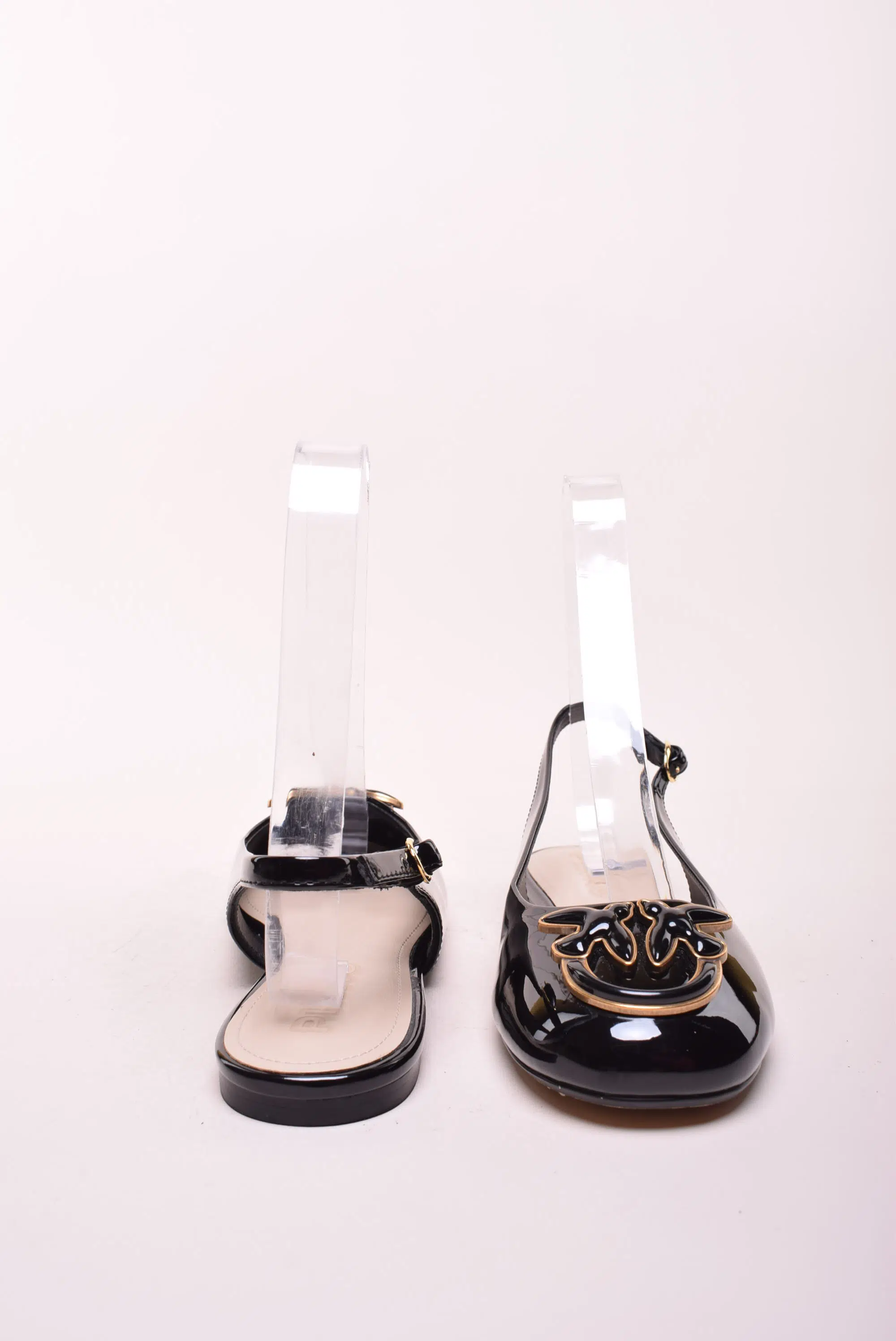 Balerini dama lacuiti, Maggy [2]