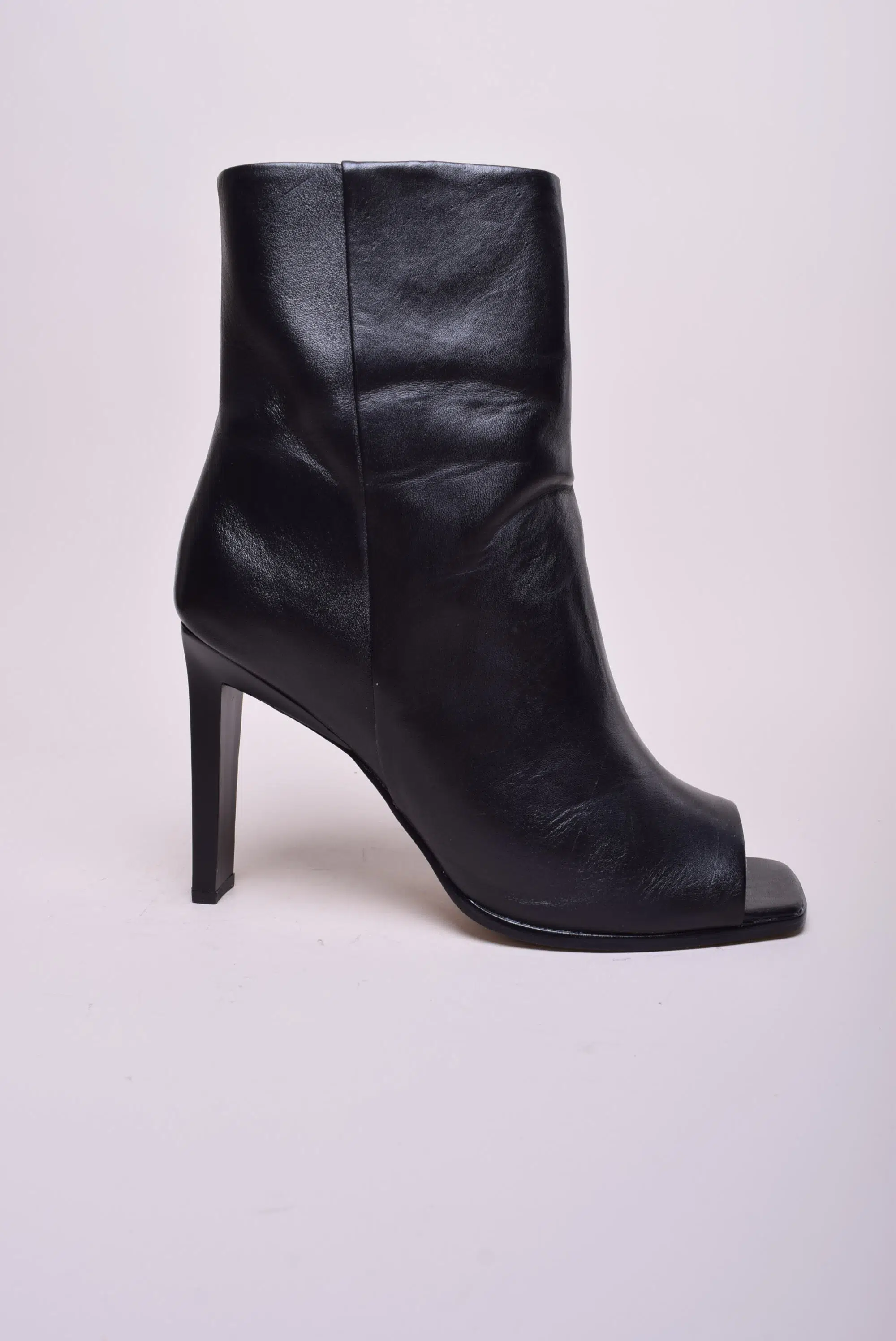 Încălțăminte damă - Botine dama decupati New Aladin