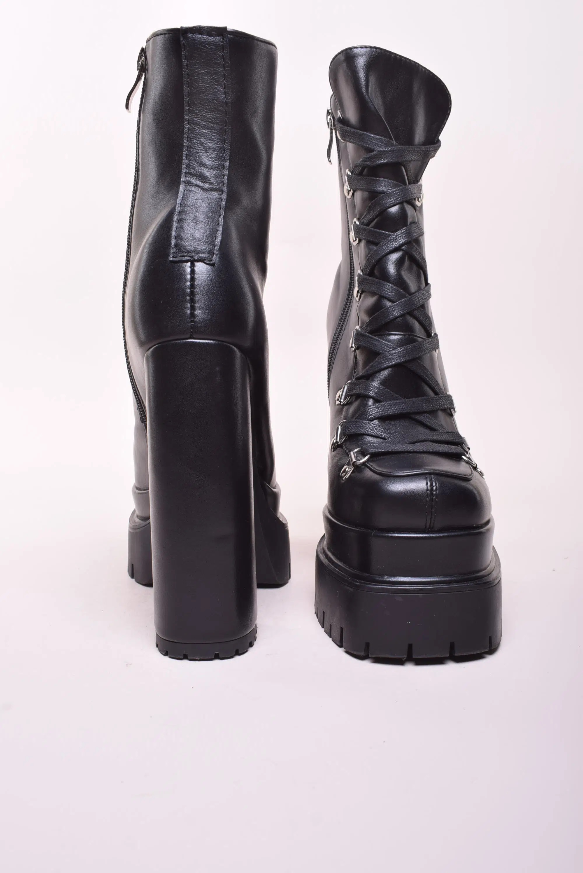 Cizme scurte dama cu platforma si sireturi [2]