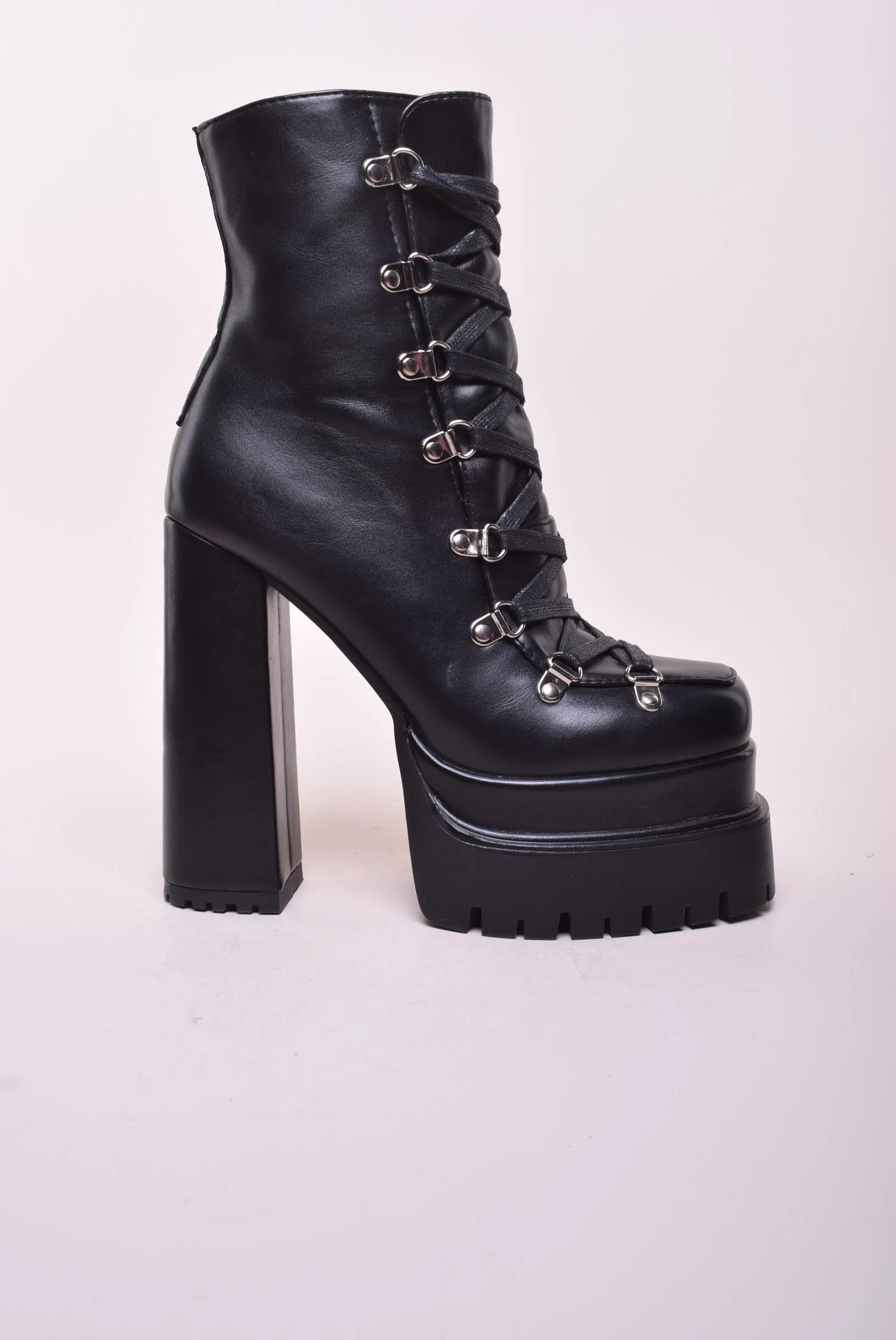 Cizme scurte dama cu platforma si sireturi [0]