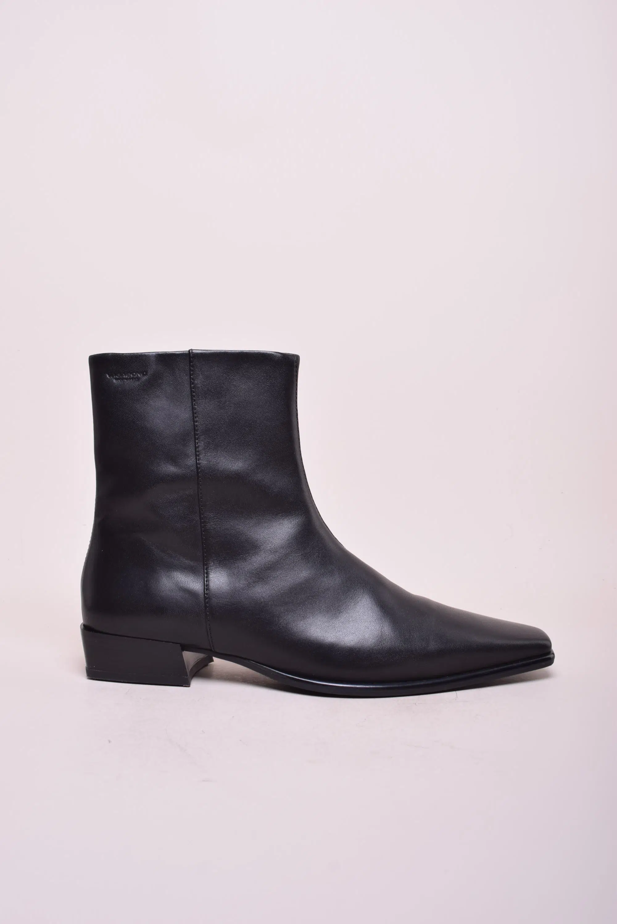 Toate produsele - Cizme scurte dama cu varf alungit