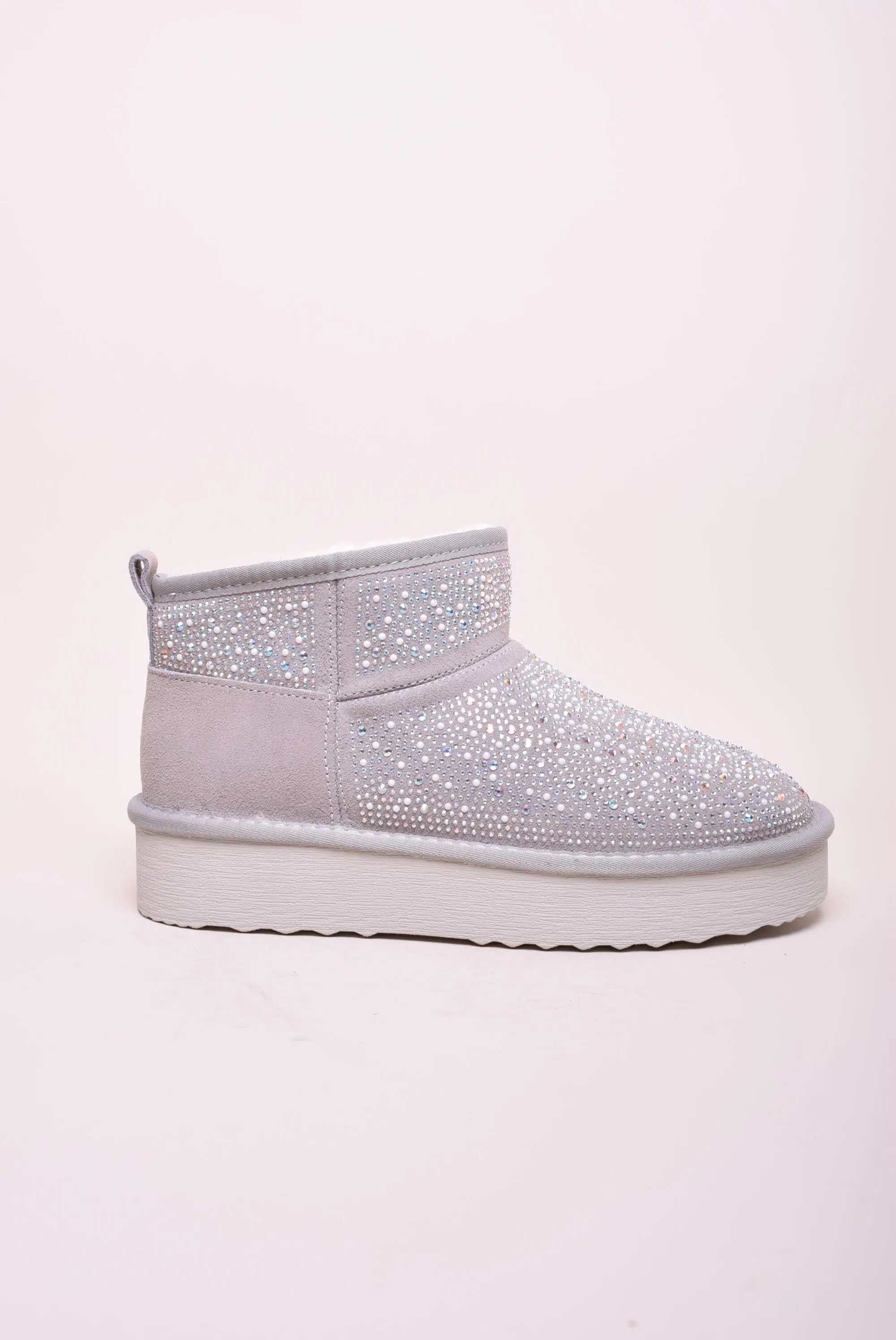 Cizme scurte dama imblanite, cu pietricele, cu platforma