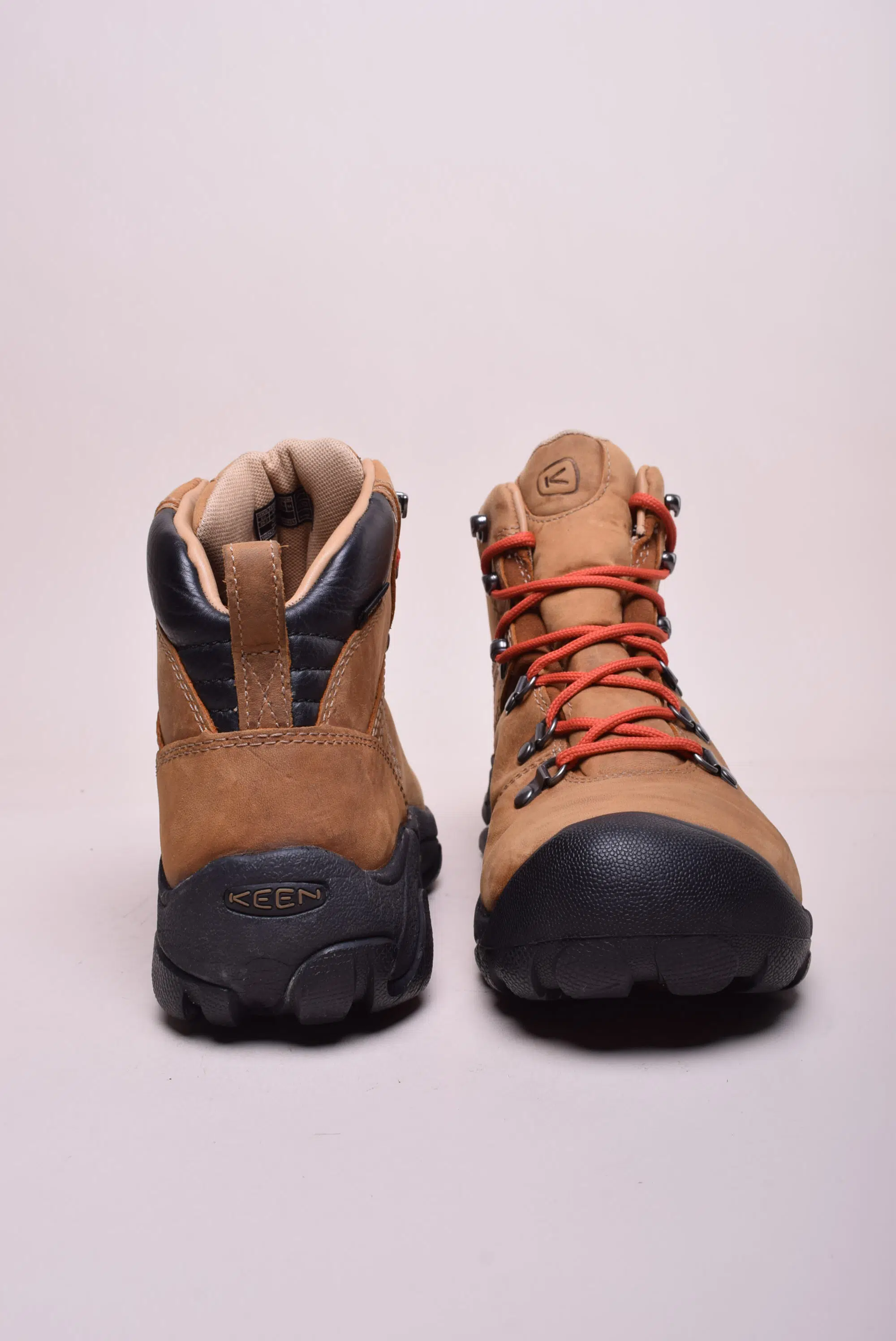 Ghete barbati Pyrenees [2]