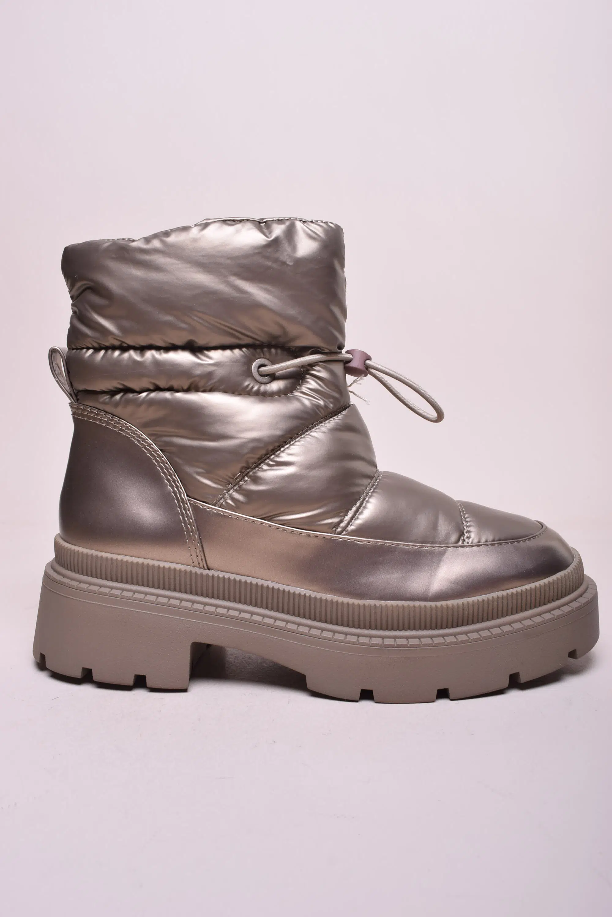 Ghete dama captusite, cu platforma