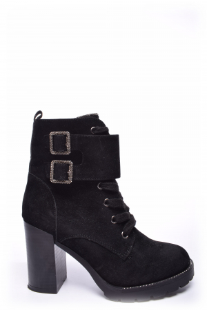 Ghete dama cu pietricele