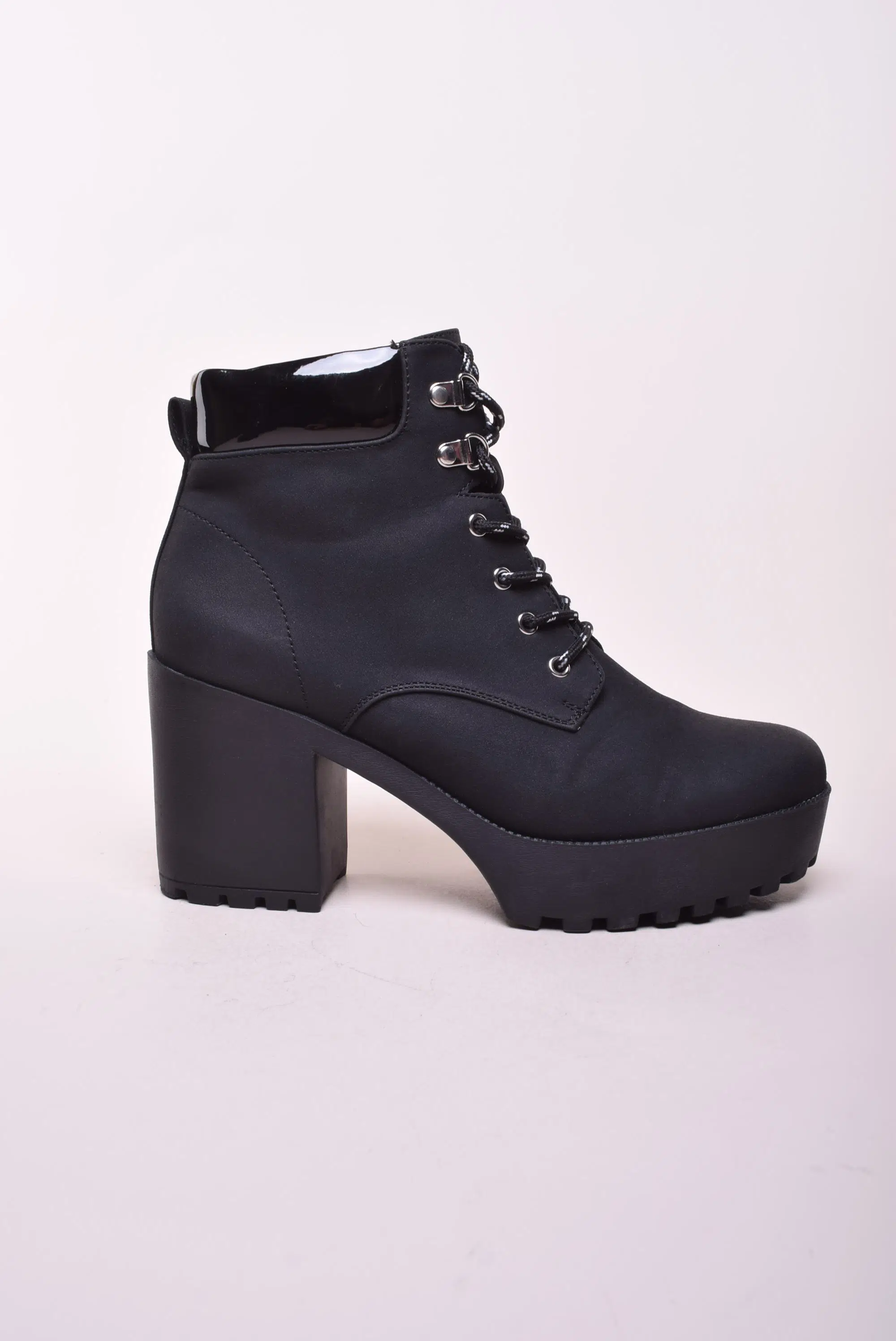 Ghete dama cu platforma