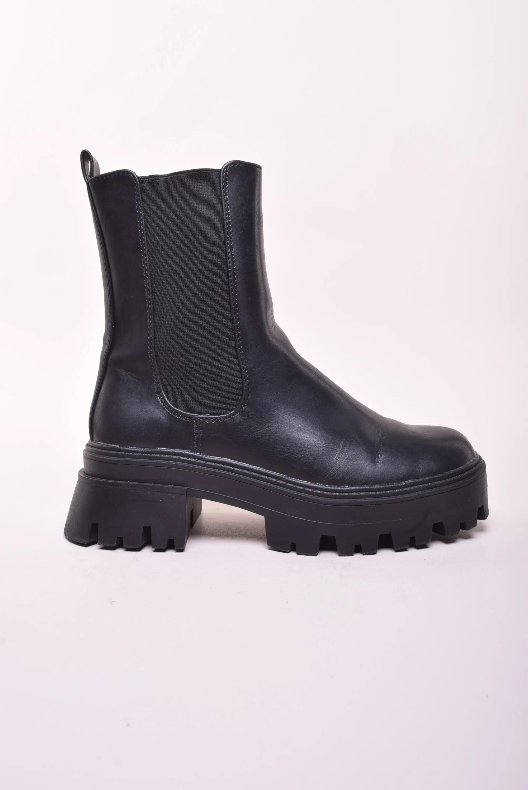 Ghete dama cu platforma