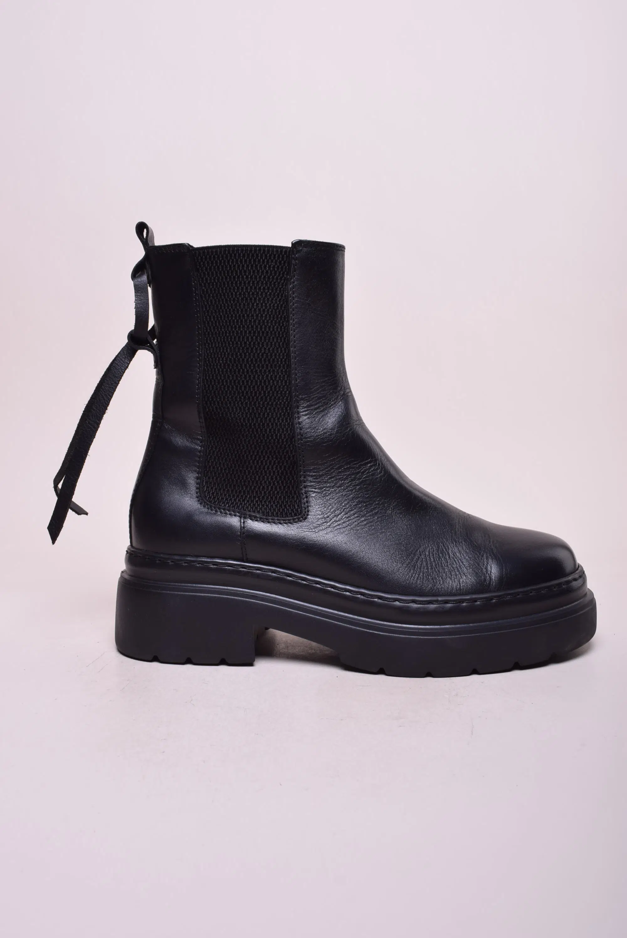 Ghete dama cu platforma