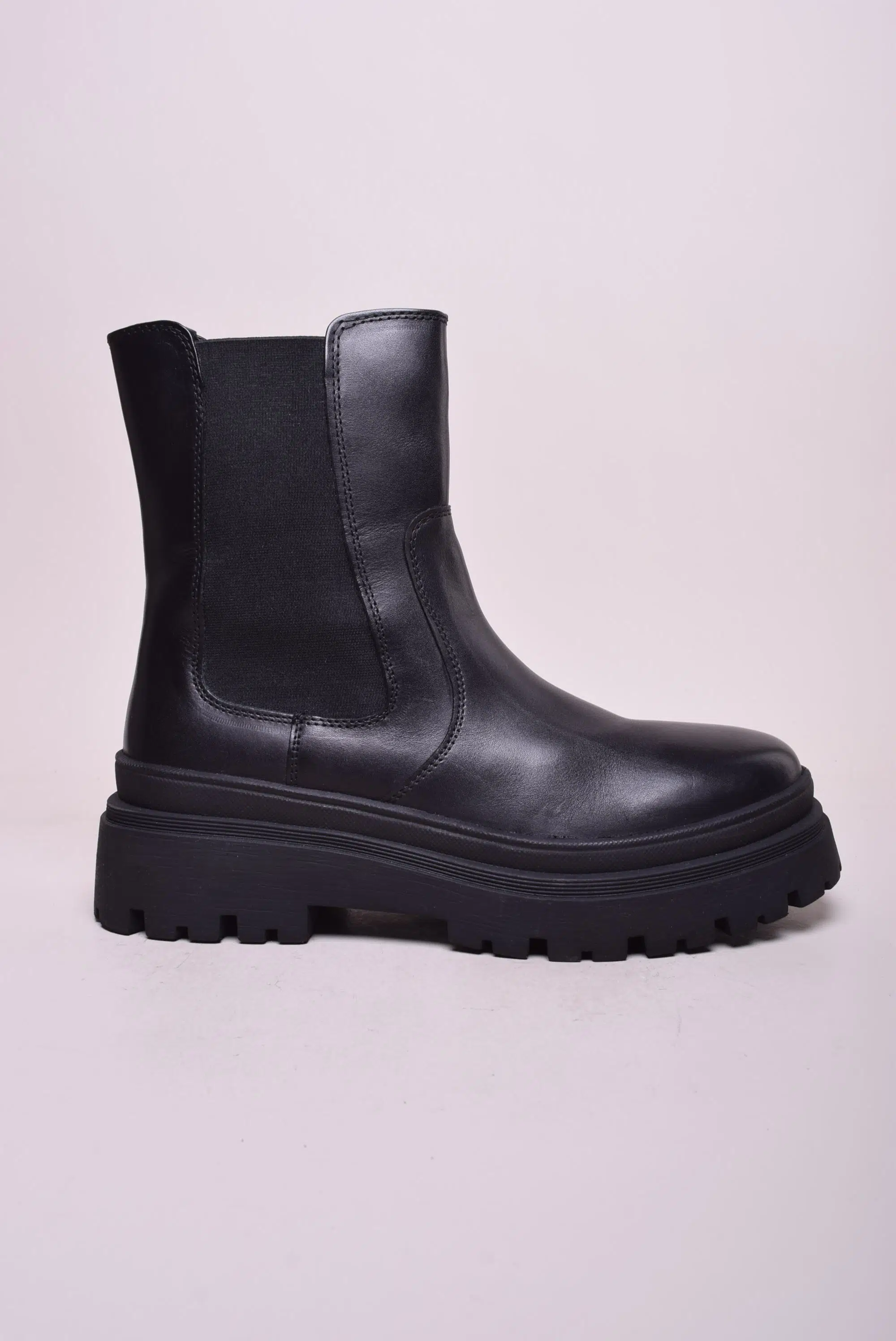 SALE % - Ghete dama cu platforma