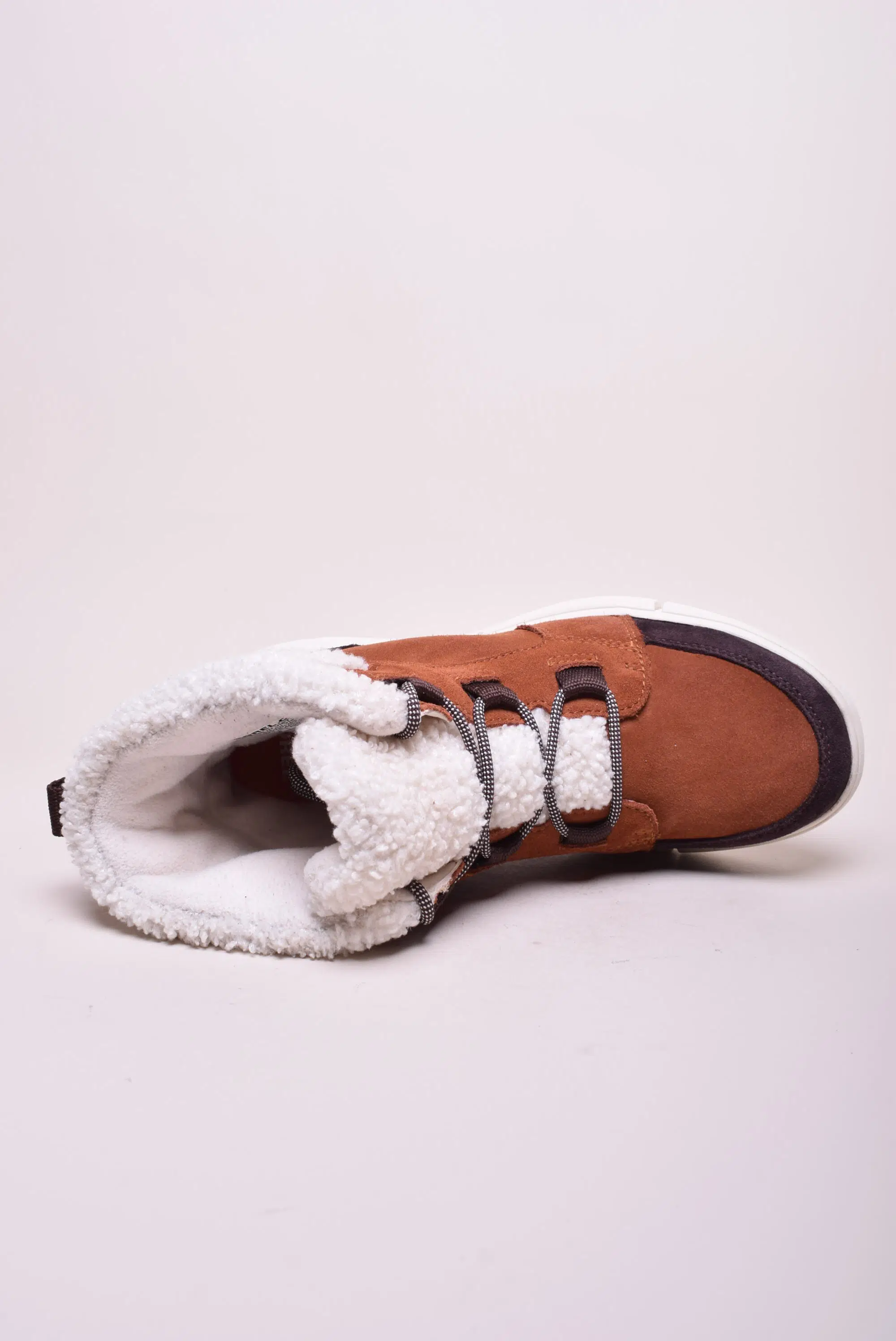 Ghete dama impermeabile, captusite Explorer II Carnival [3]