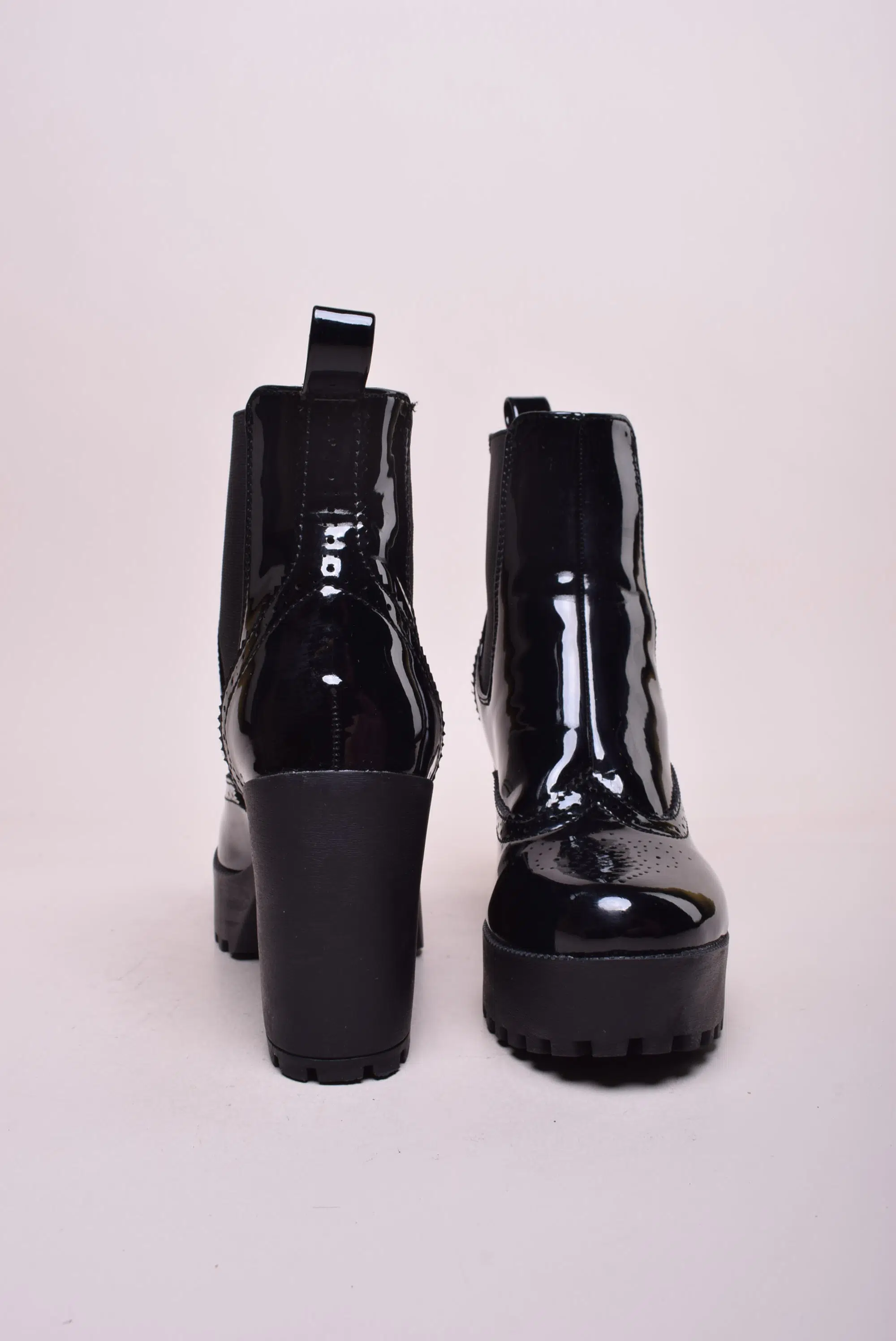 Ghete dama lacuite, cu platforma [2]