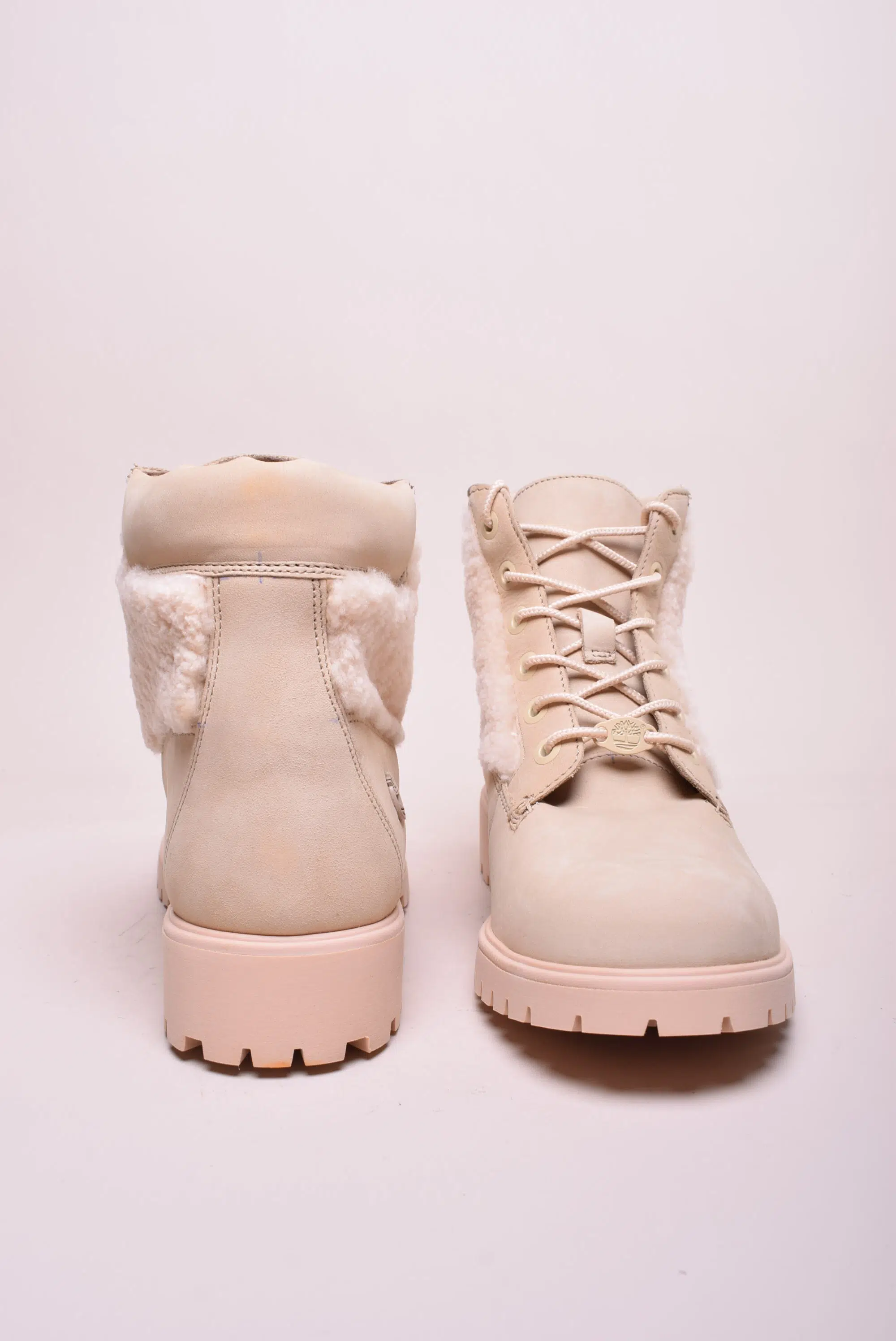 Ghete dama Lyonsdale [2]