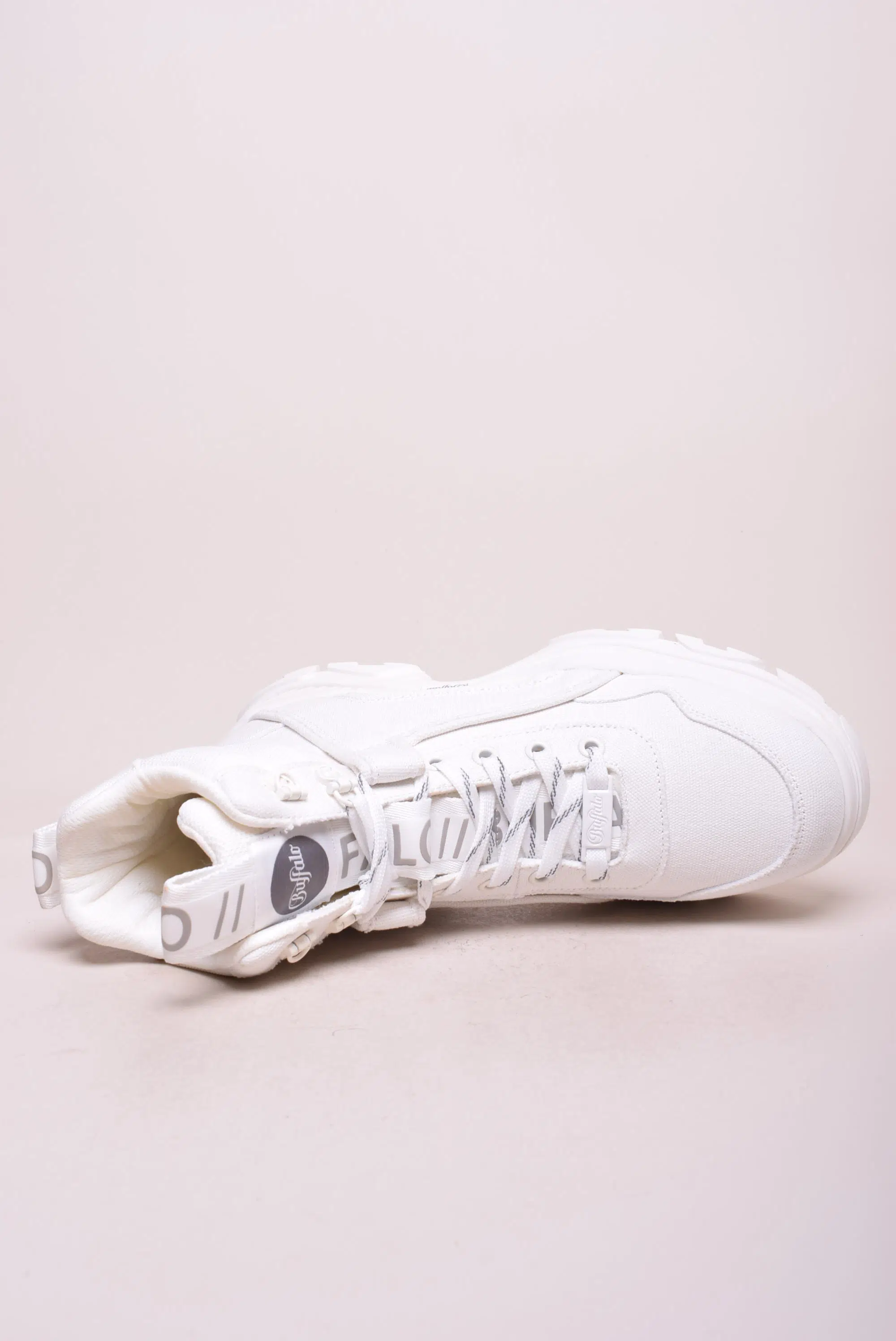Ghete dama Venom Mid, Vegan, cu platforma [3]