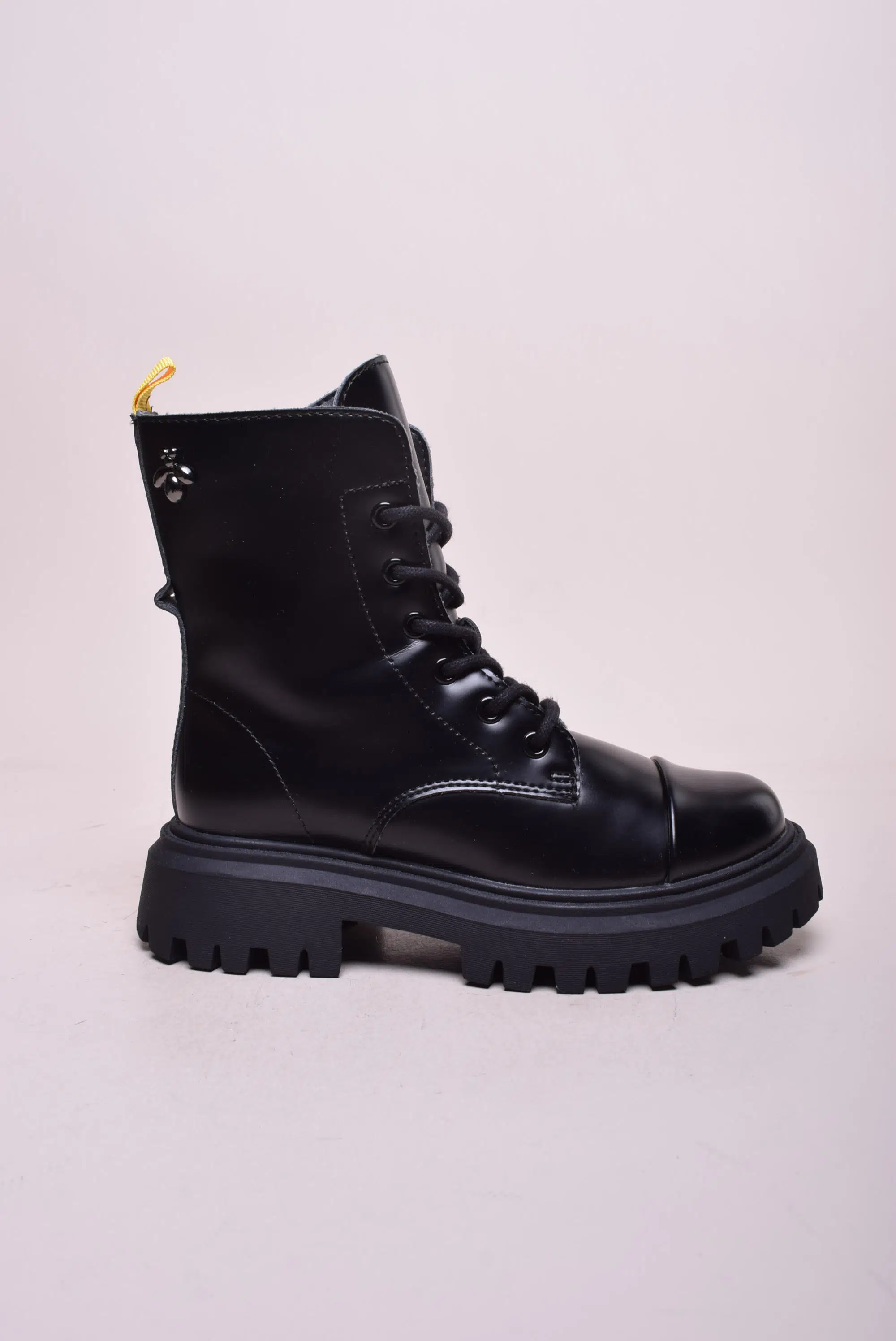 OUTLET - Ghete fete cu platforma