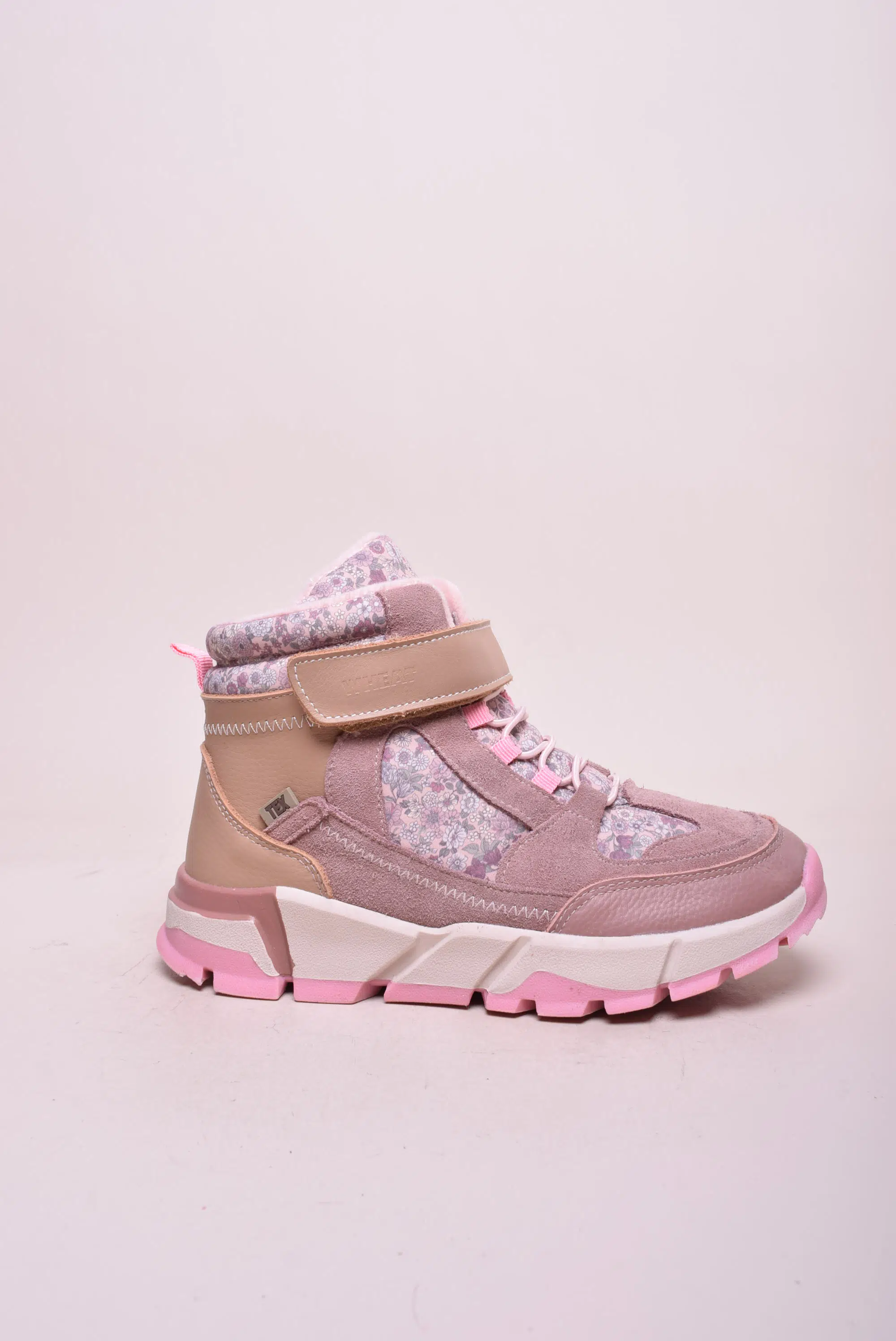 Ghete fete impermeabile, captusite