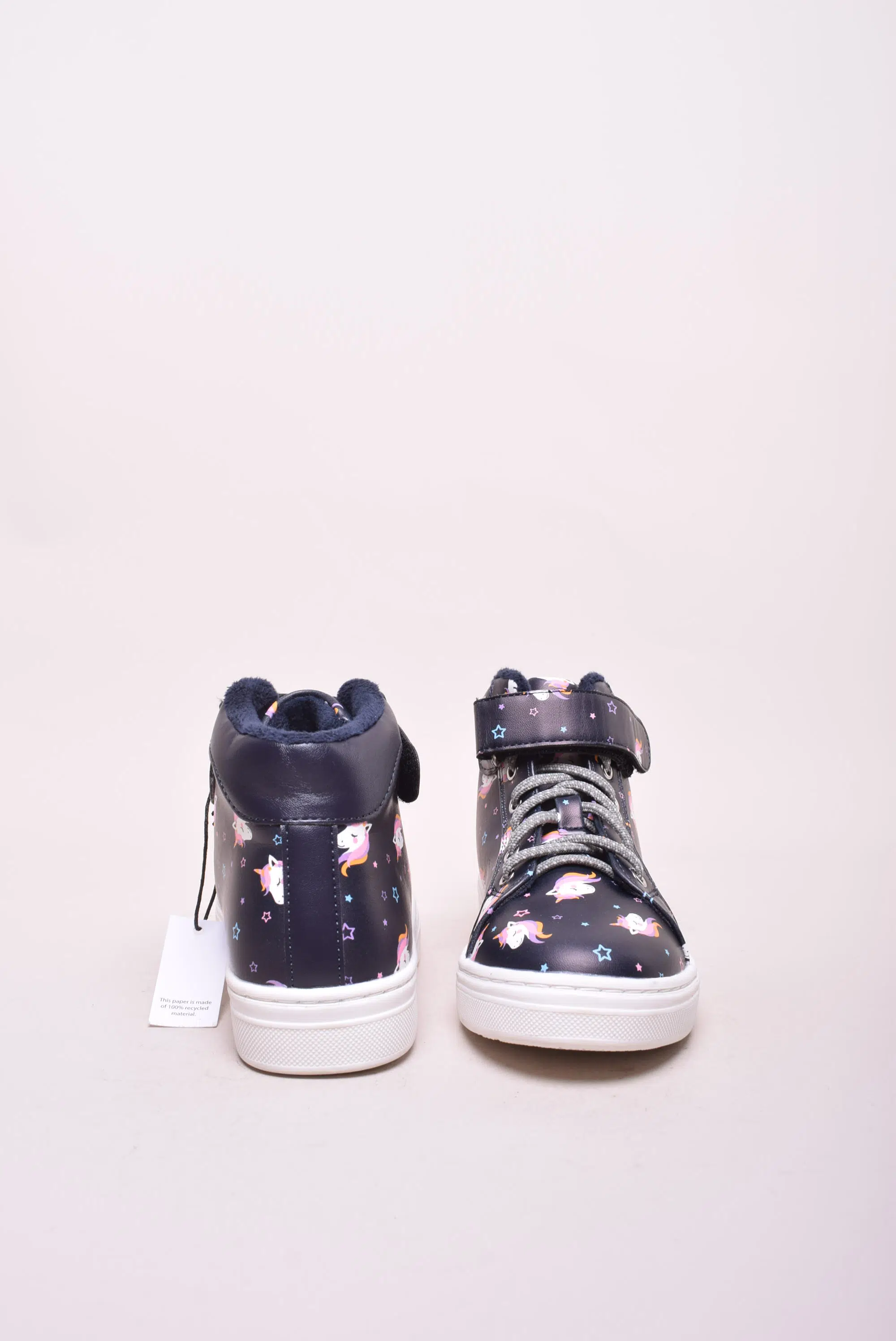 Ghete fete unicorn, captusite [2]