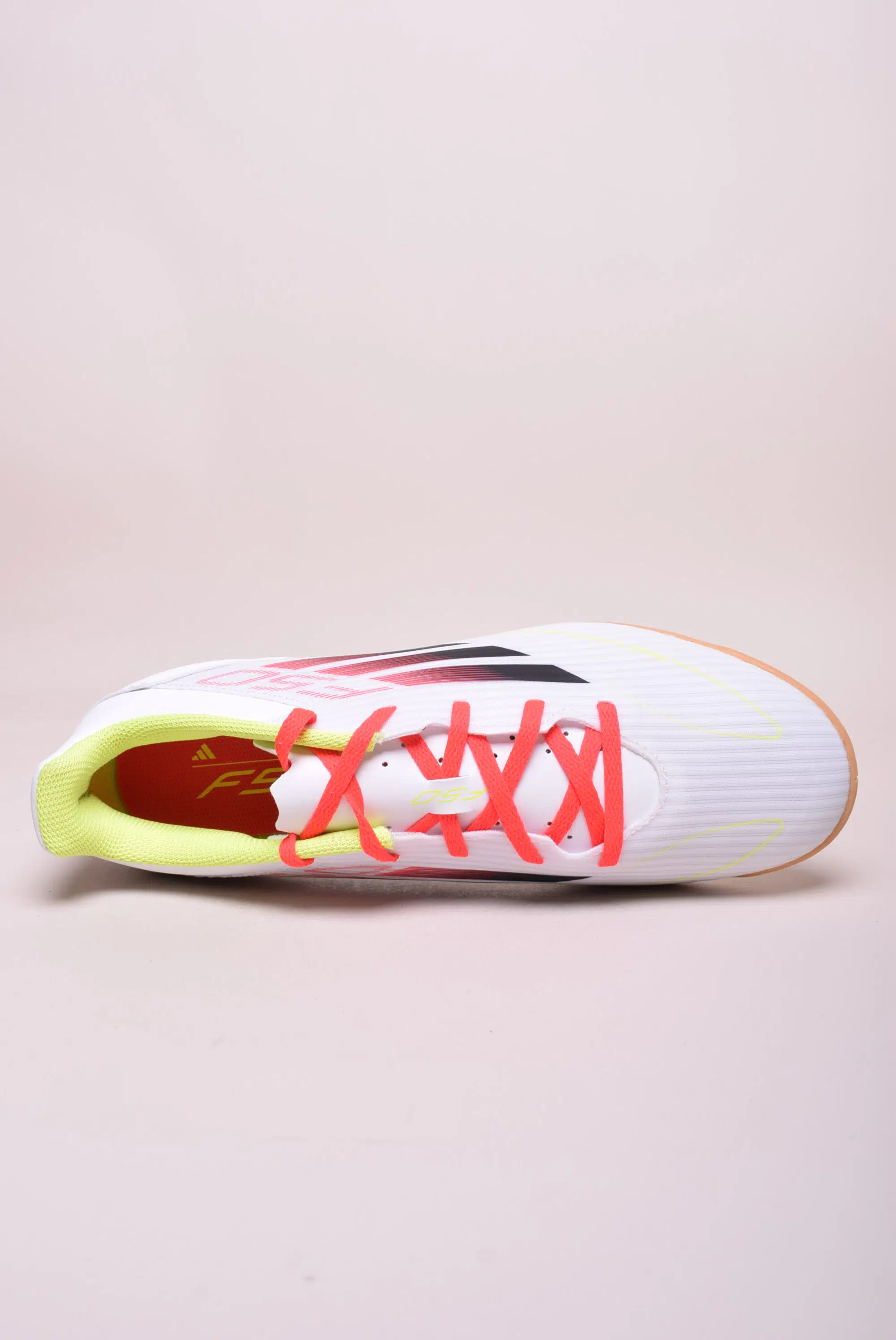 Ghete fotbal barbati F50 Club In [3]