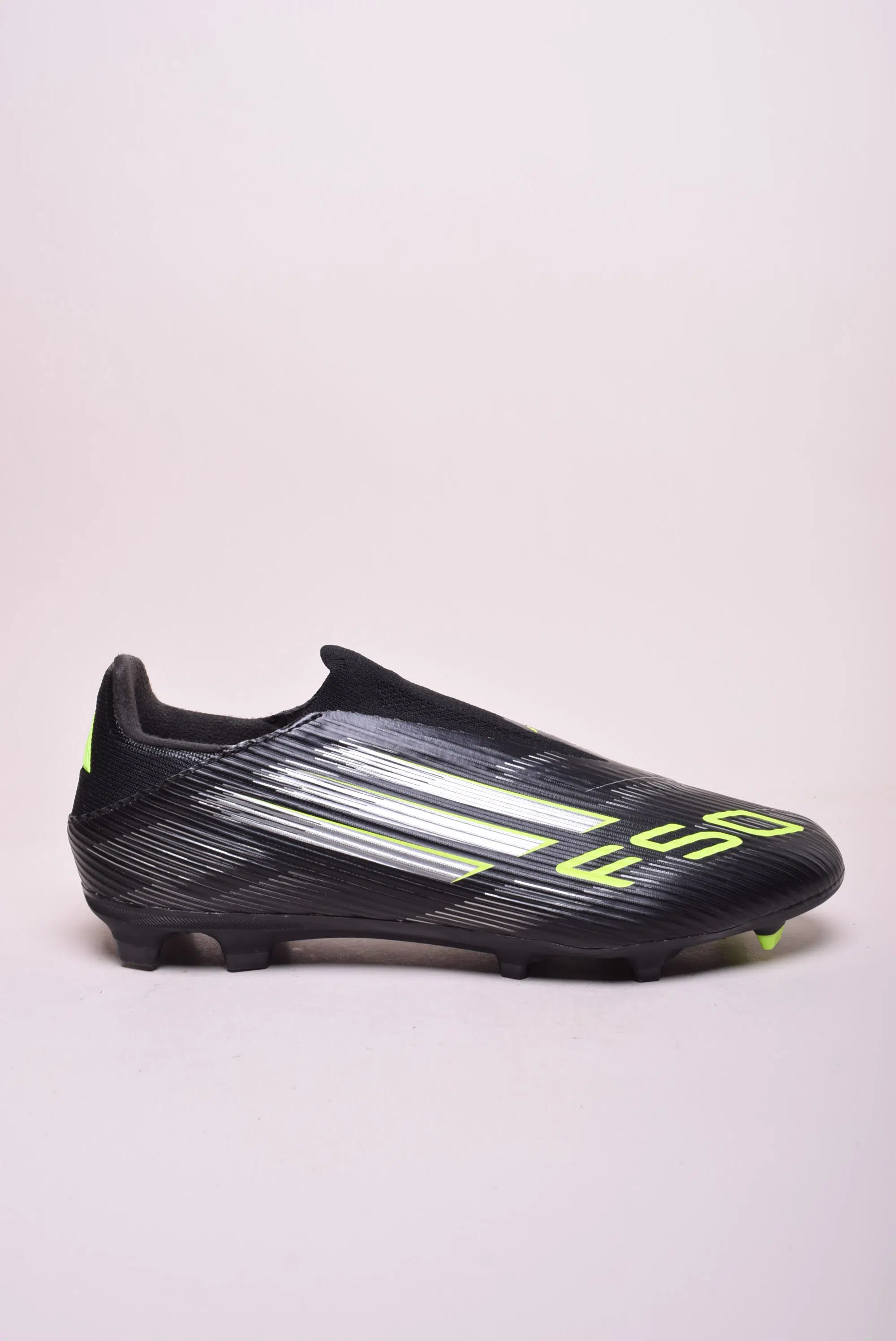 Ghete fotbal barbati F50 League Laceless FG/MG [0]