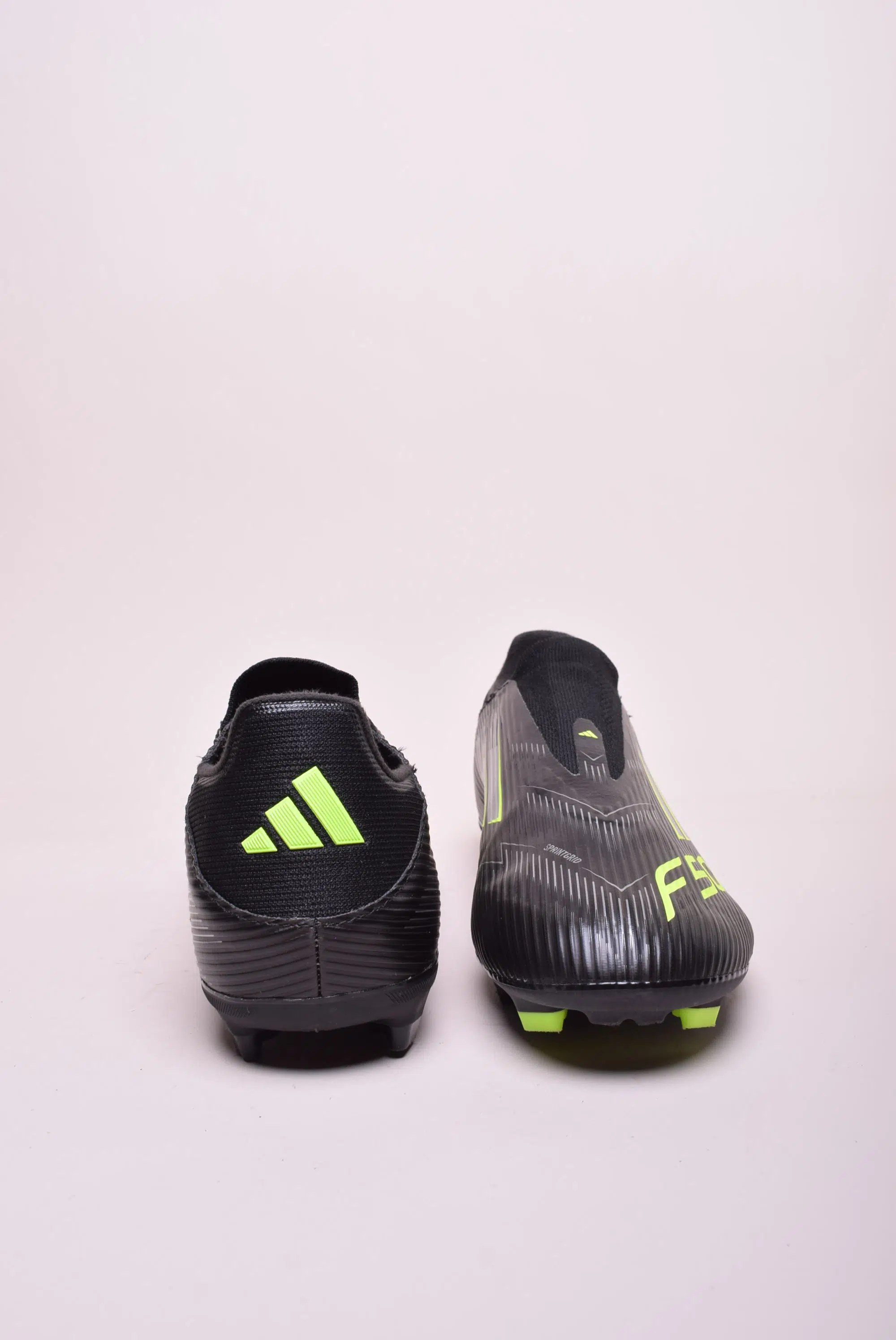 Ghete fotbal barbati F50 League Laceless FG/MG [2]