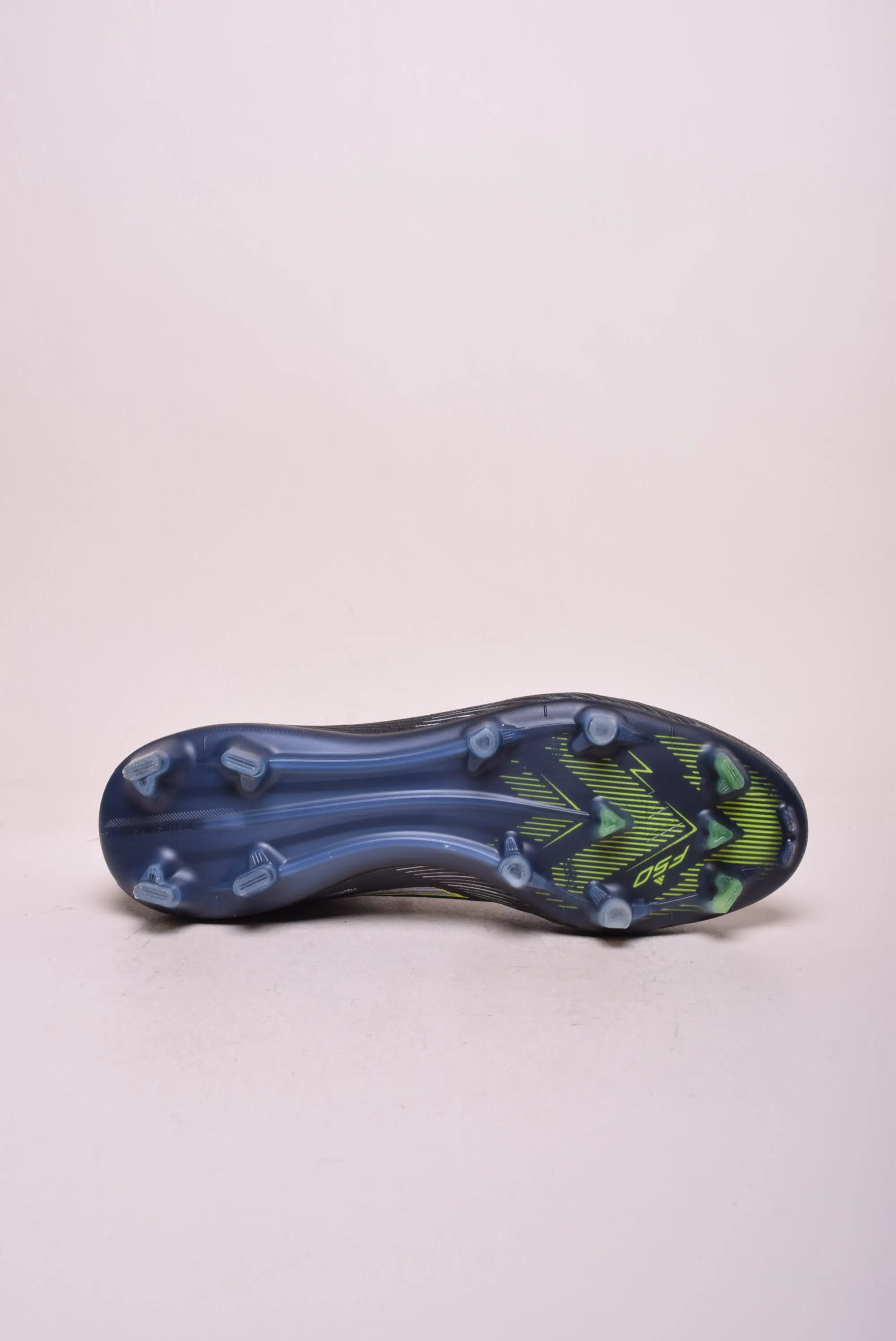 Ghete fotbal barbati F50 Pro FG [1]