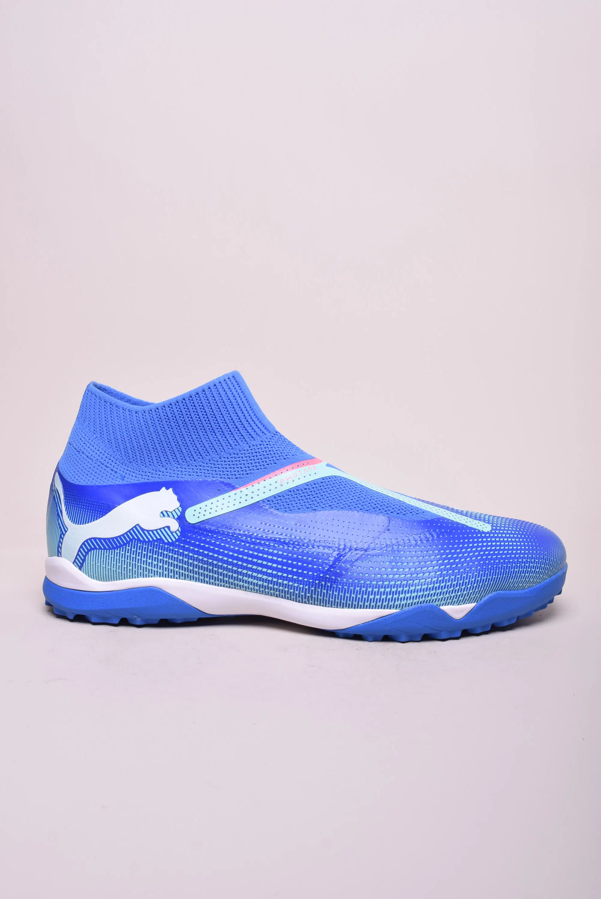 OUTLET - Ghete fotbal barbati Future 7 Match+ LL TT