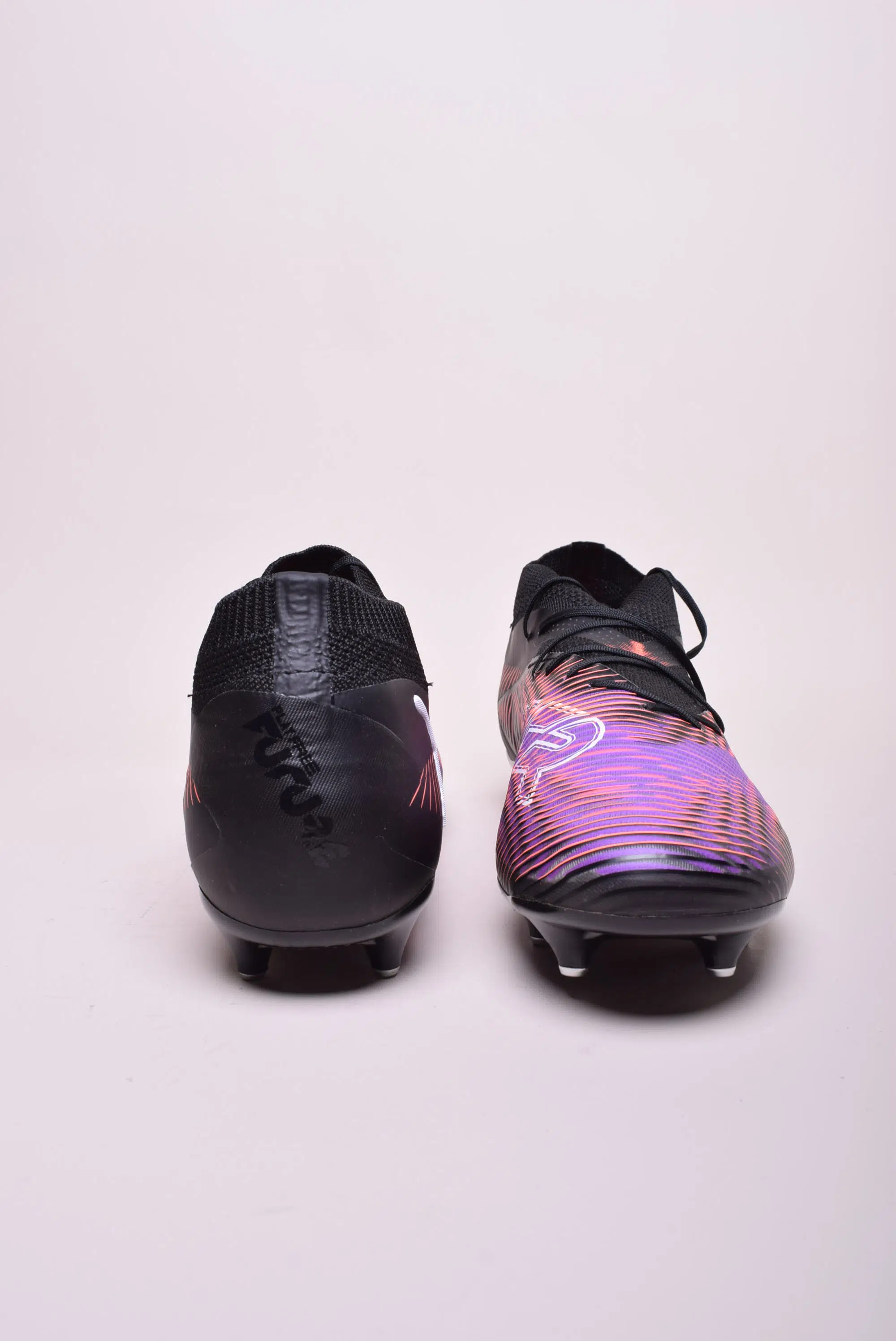 Ghete fotbal barbati Future 8 Pro [2]